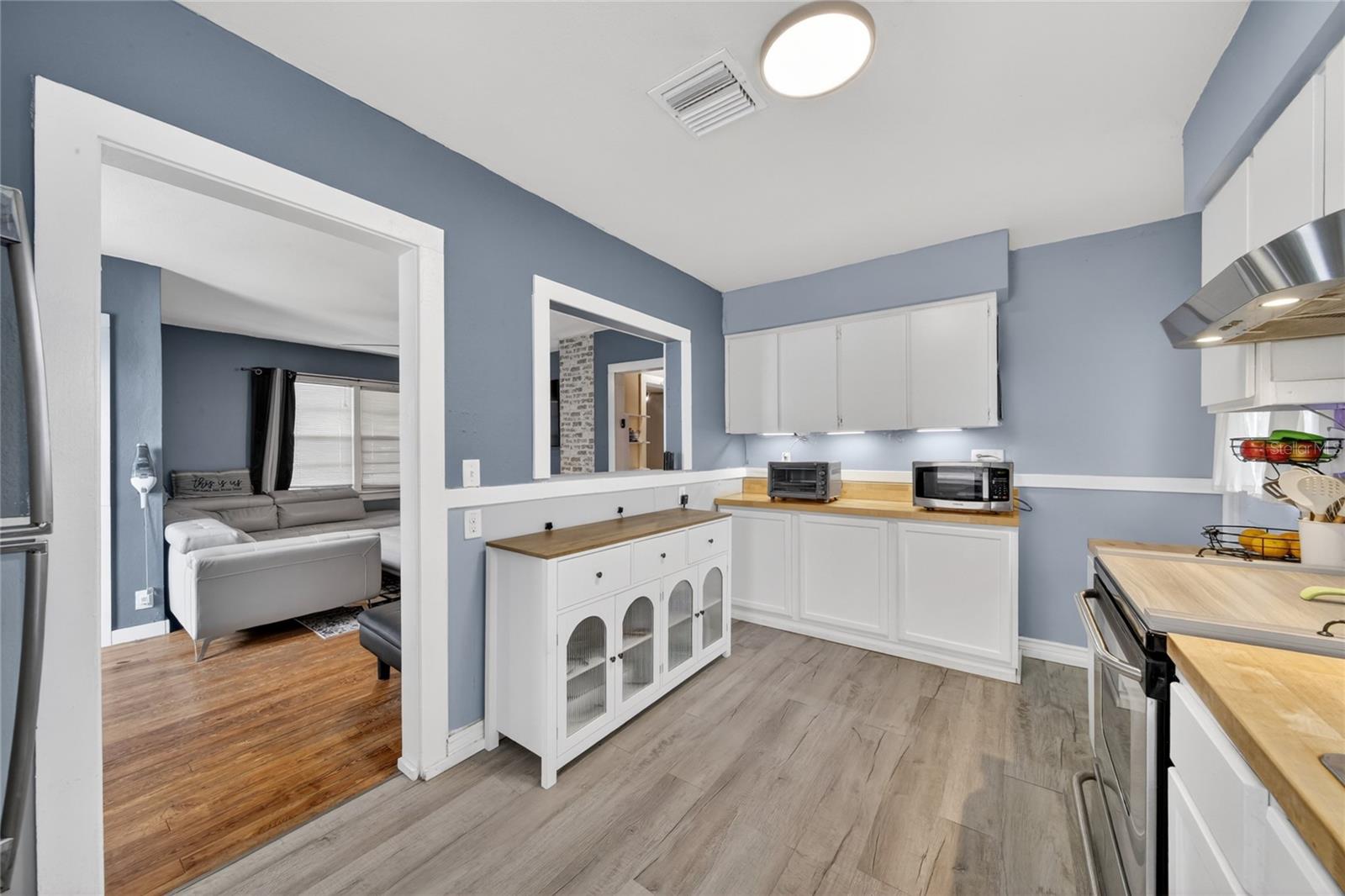 221 AVENUE F SE, WINTER HAVEN, FL, 33880