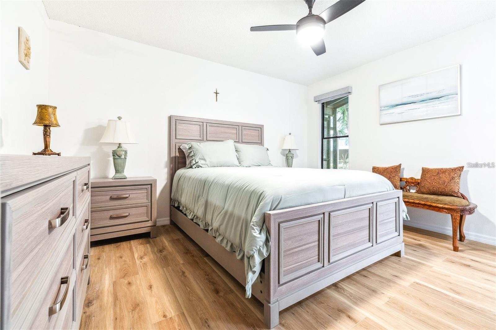 2201 PINE DR, TARPON SPRINGS, FL, 34689
