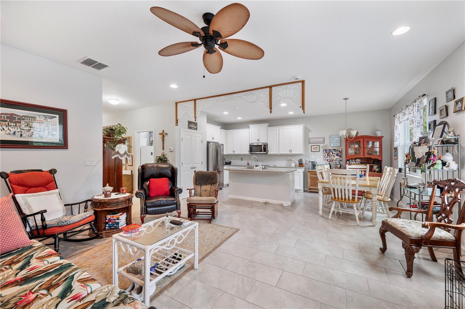 437 SAPPHIRE DR, DAVENPORT, FL, 33837