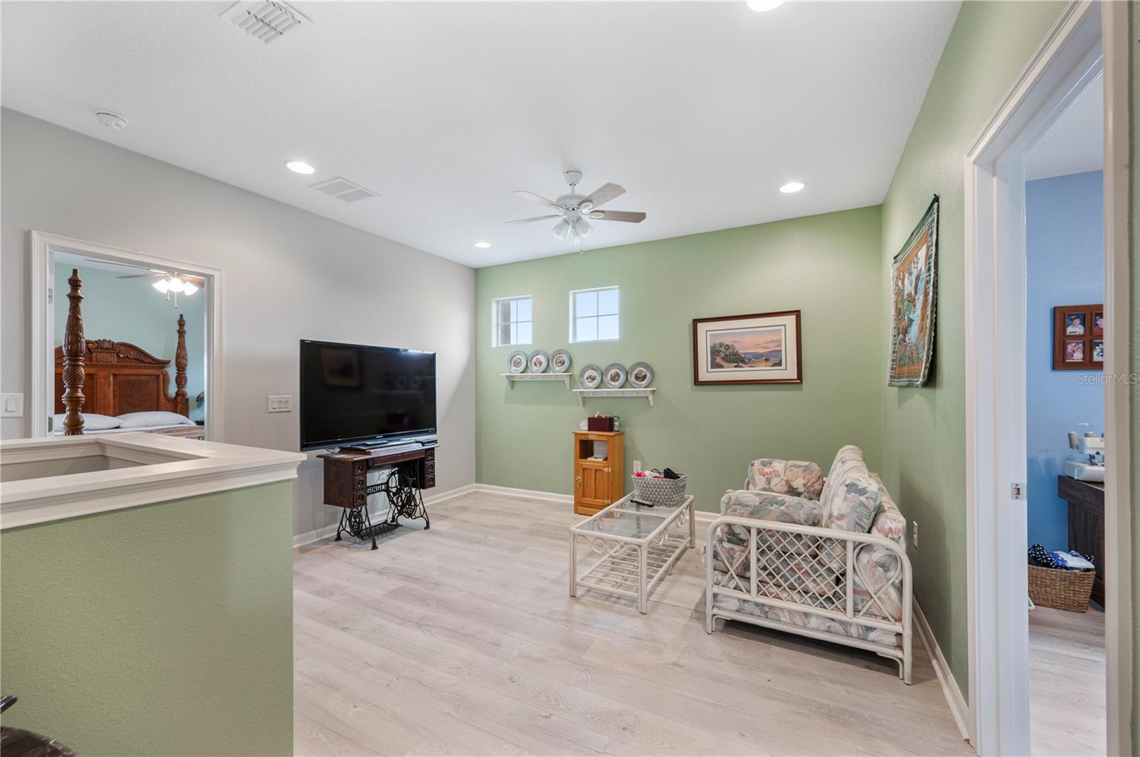 437 SAPPHIRE DR, DAVENPORT, FL, 33837