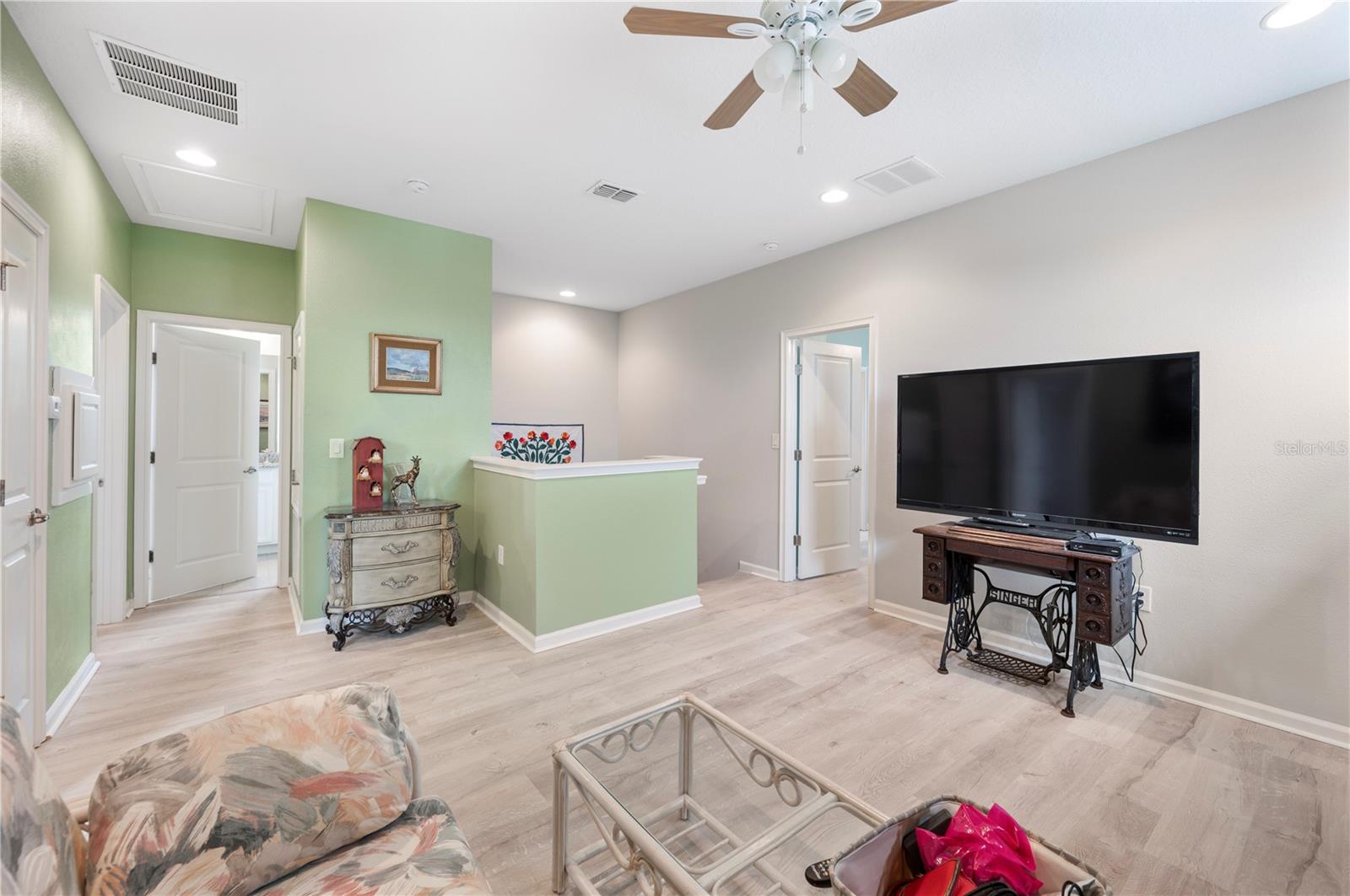 437 SAPPHIRE DR, DAVENPORT, FL, 33837