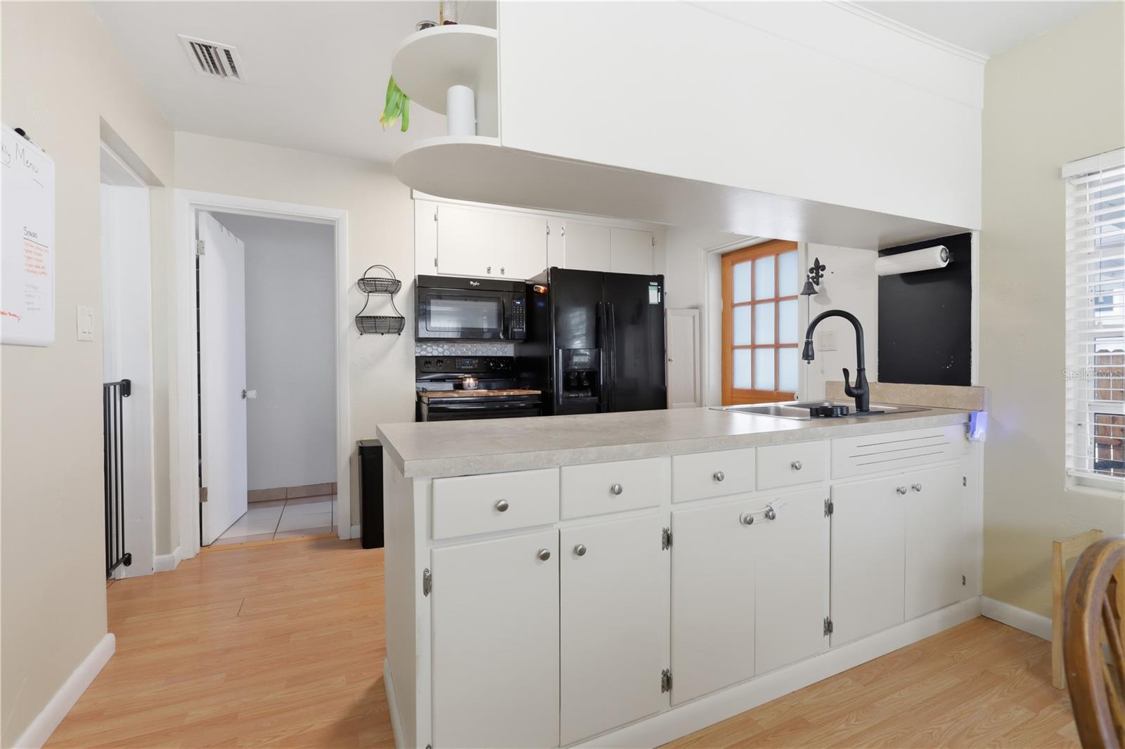 22 VIRGINIA AVE, DELAND, FL, 32724