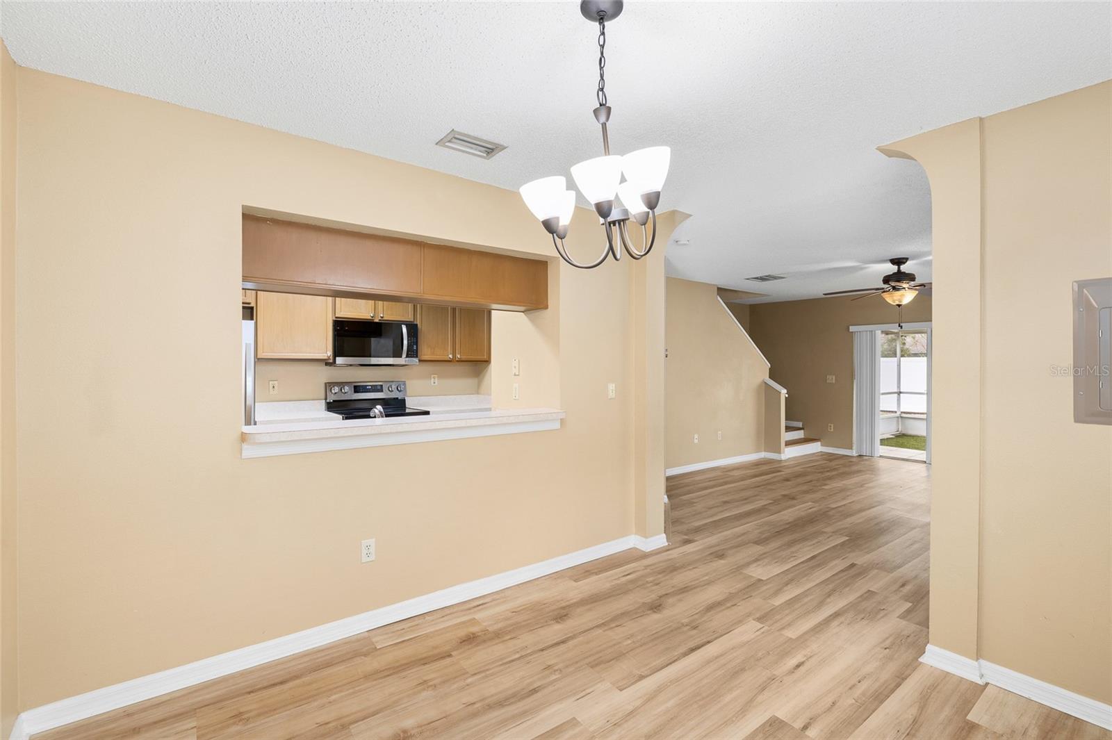 539 KENSINGTON LAKE CIR, BRANDON, FL, 33511