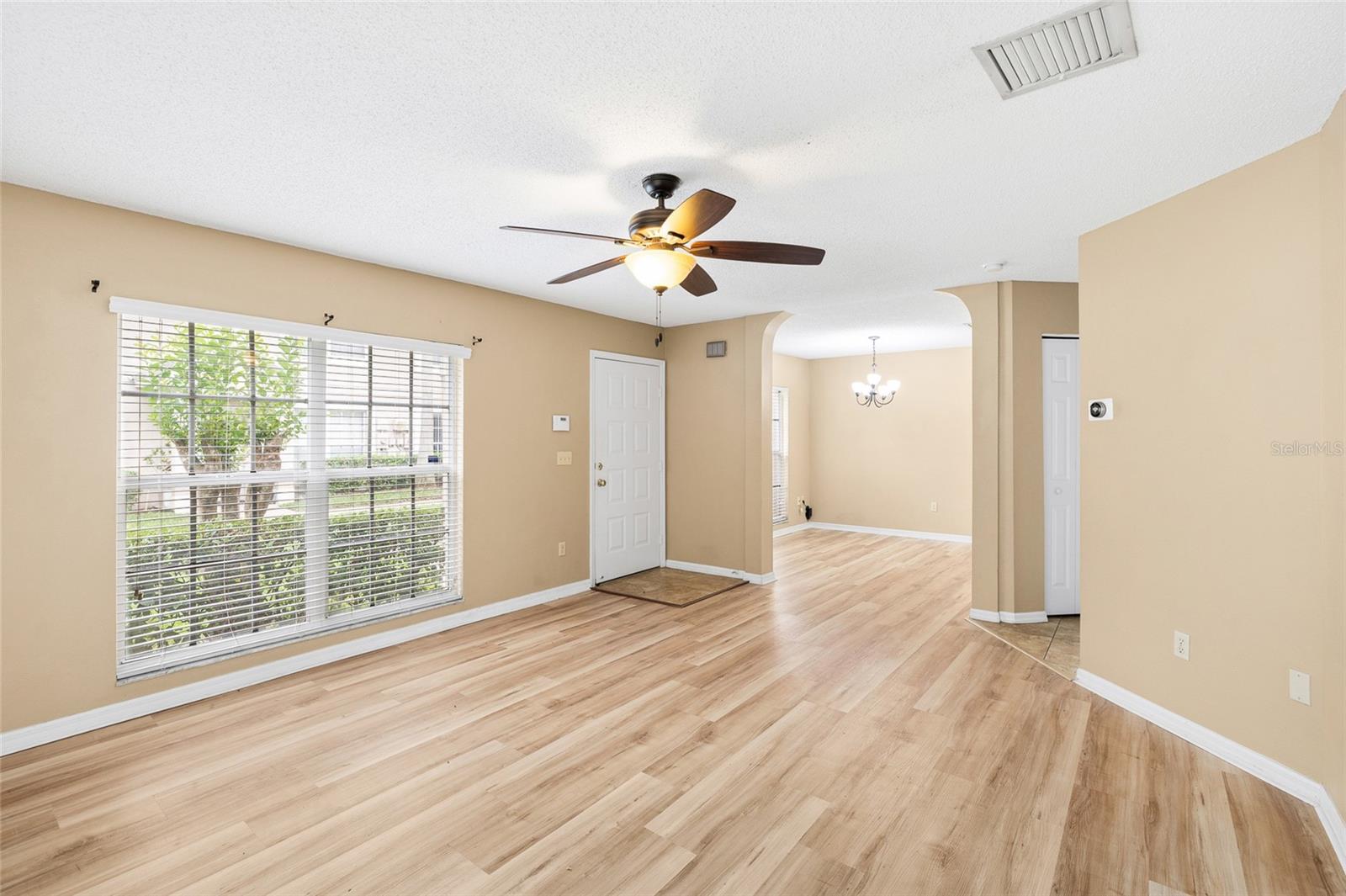 539 KENSINGTON LAKE CIR, BRANDON, FL, 33511