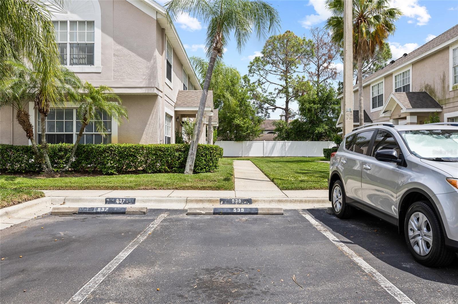 539 KENSINGTON LAKE CIR, BRANDON, FL, 33511