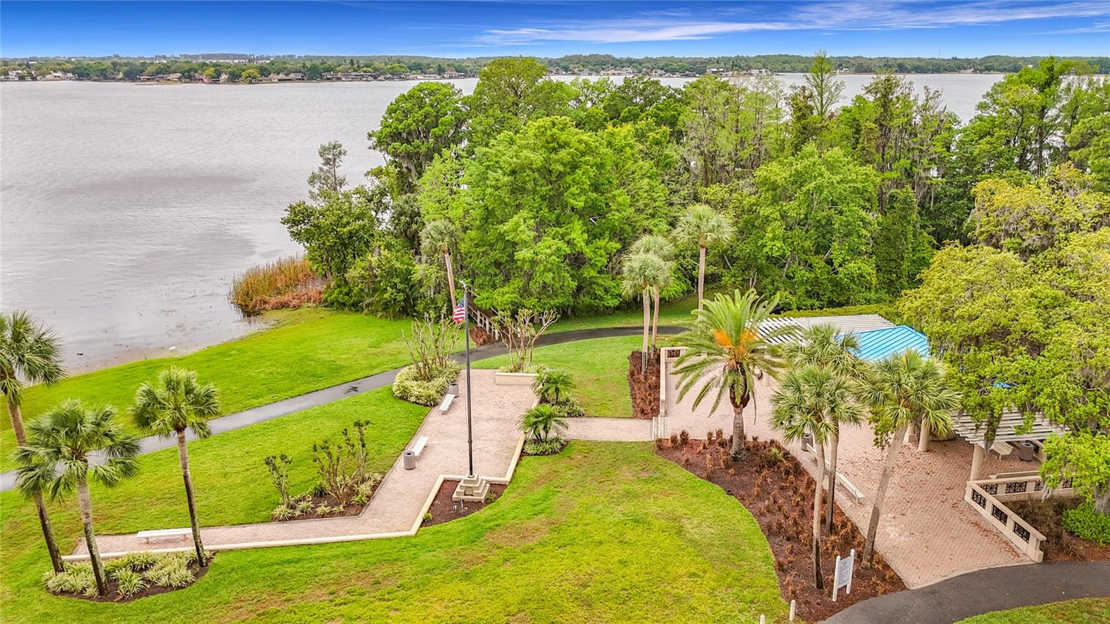Lansbrook Lakefront Park