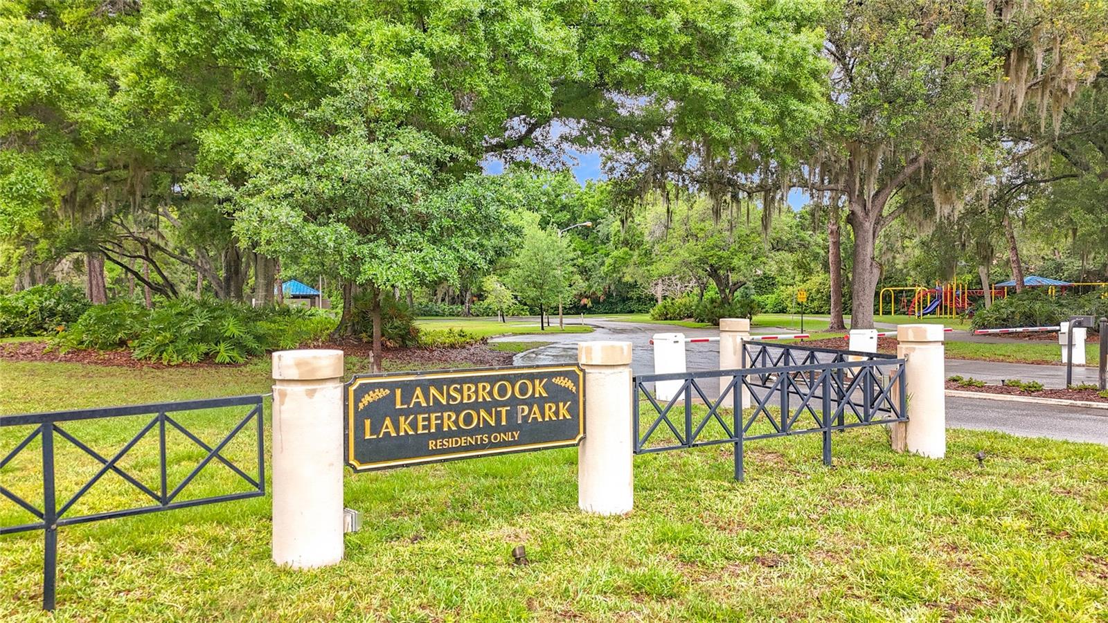 Lansbrook Lakefront Park
