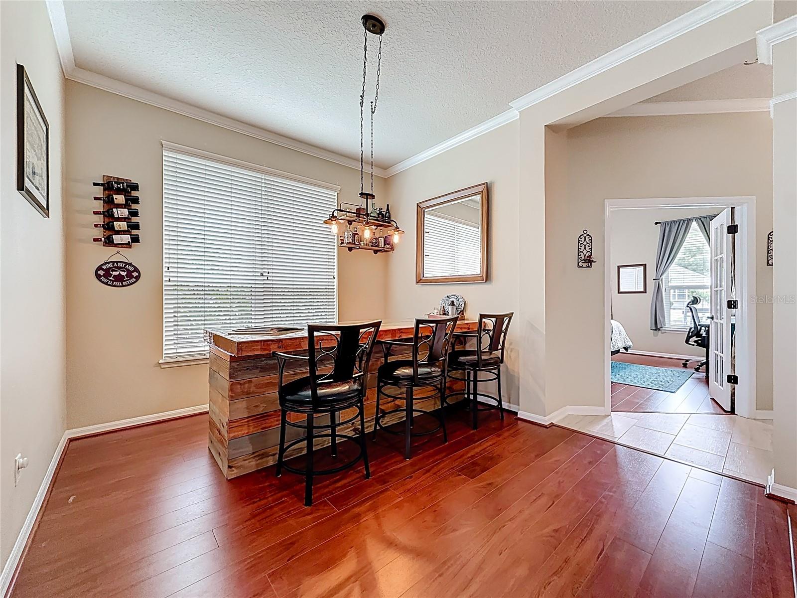 Dining Area (custom bar removeable)