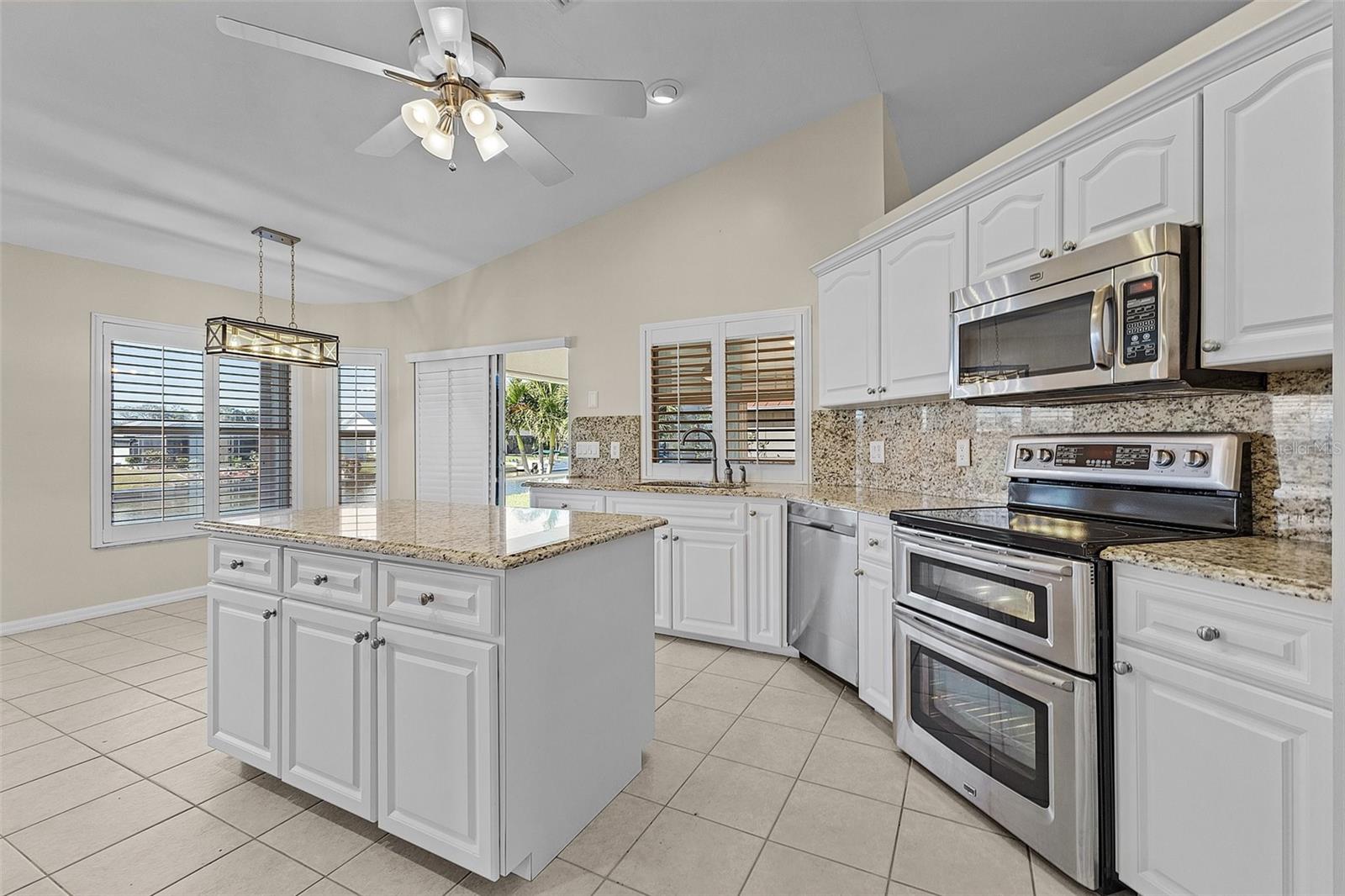 1230 SW 4TH AVE, CAPE CORAL, FL, 33991