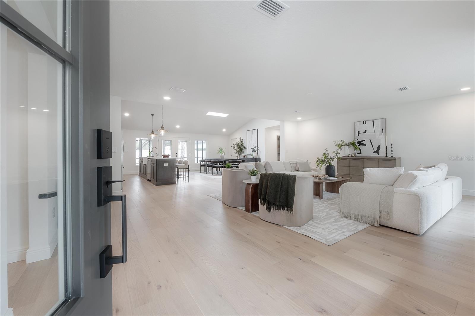 471 W DAVIS BLVD, TAMPA, FL, 33606