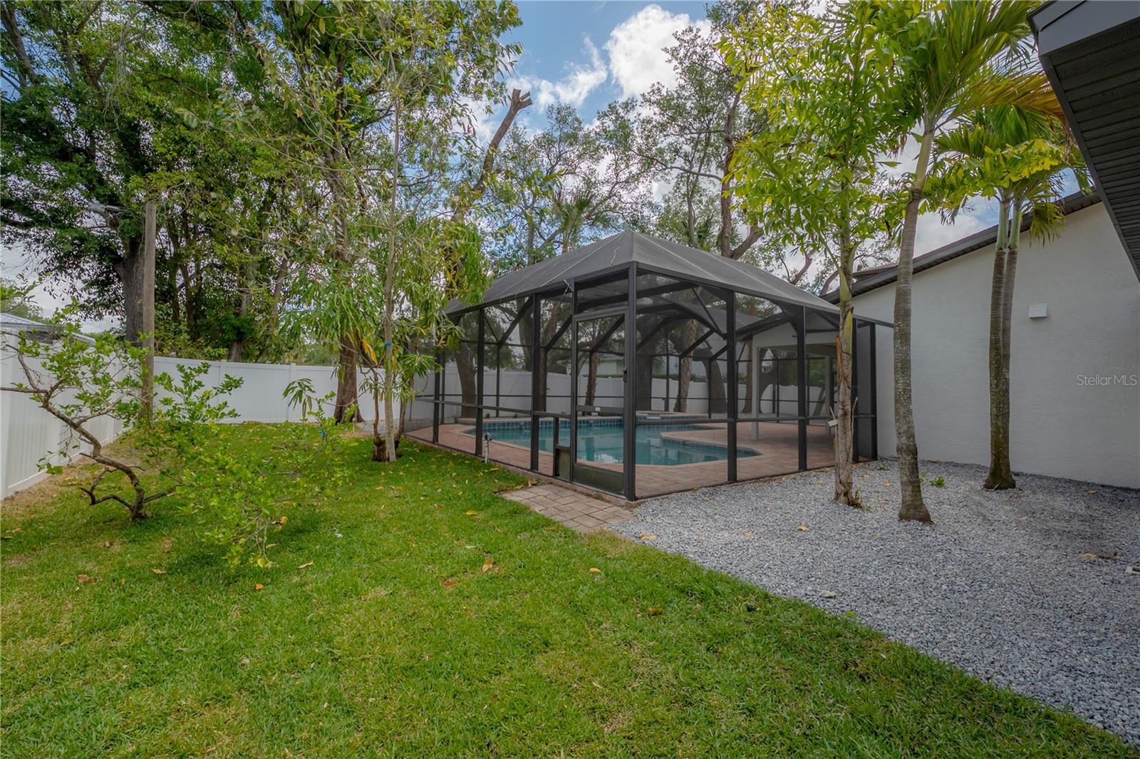 471 W DAVIS BLVD, TAMPA, FL, 33606