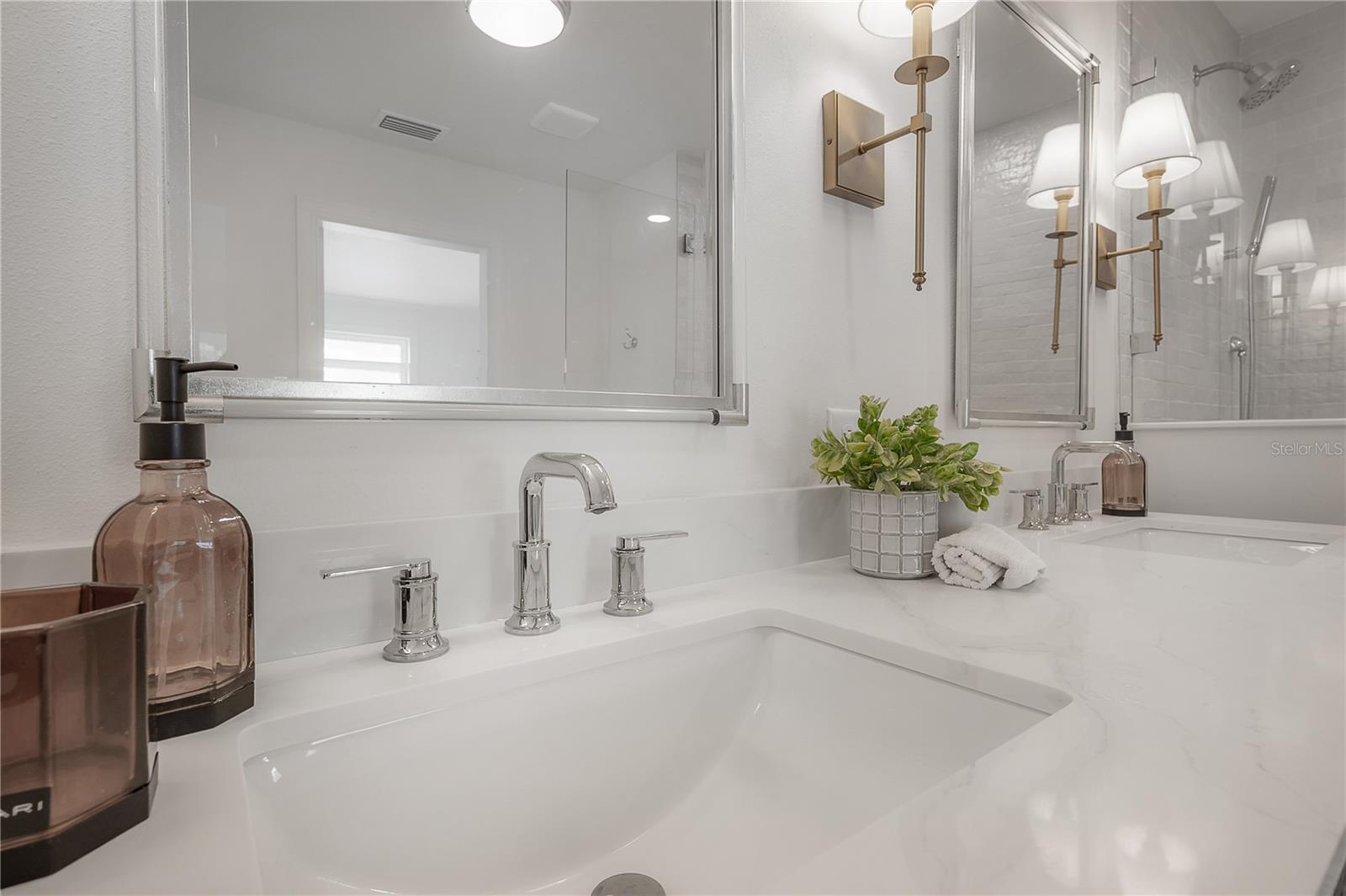 471 W DAVIS BLVD, TAMPA, FL, 33606