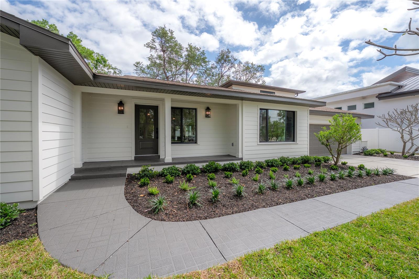 471 W DAVIS BLVD, TAMPA, FL, 33606