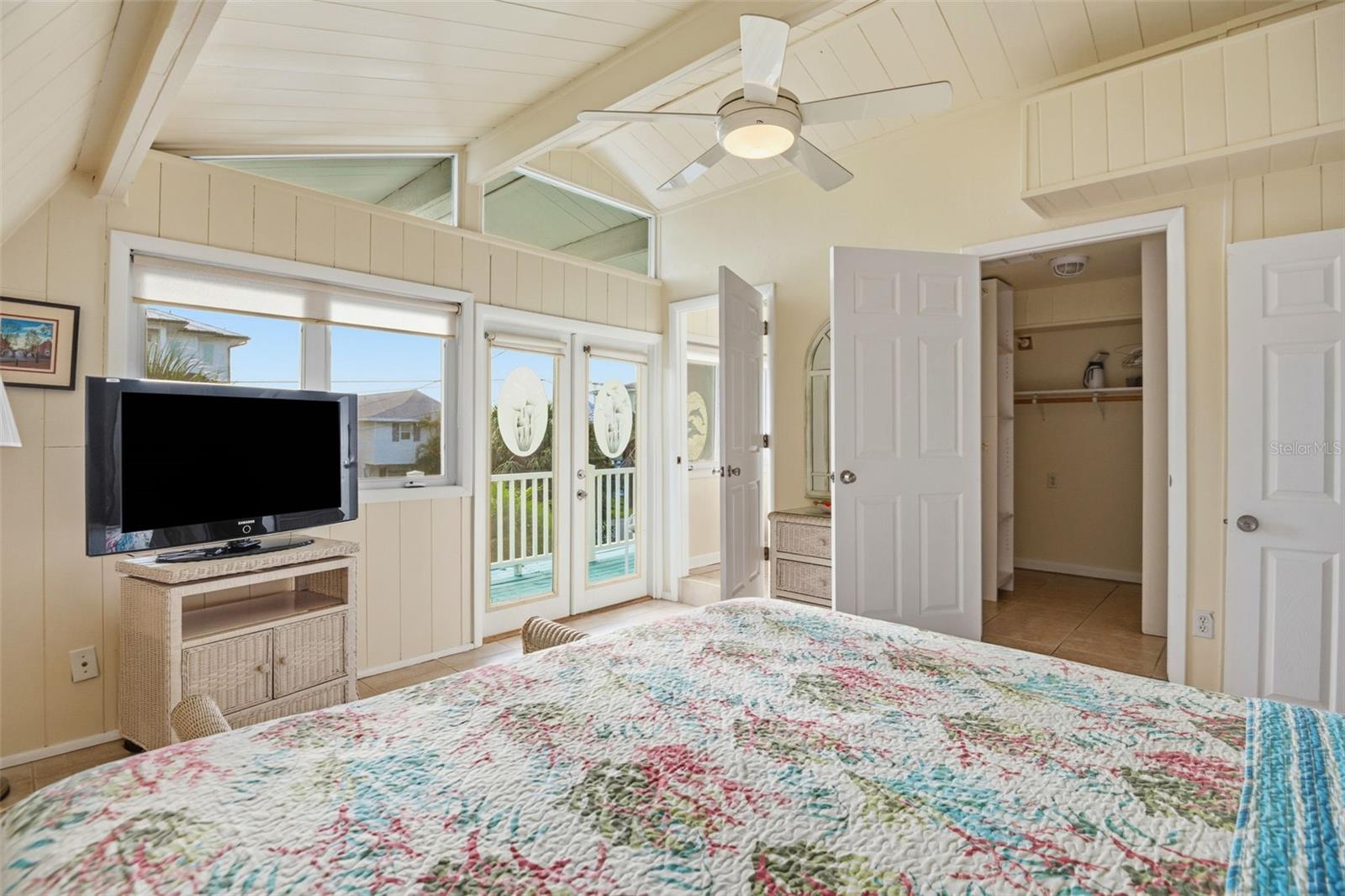 2508 AVENUE B, BRADENTON BEACH, FL, 34217