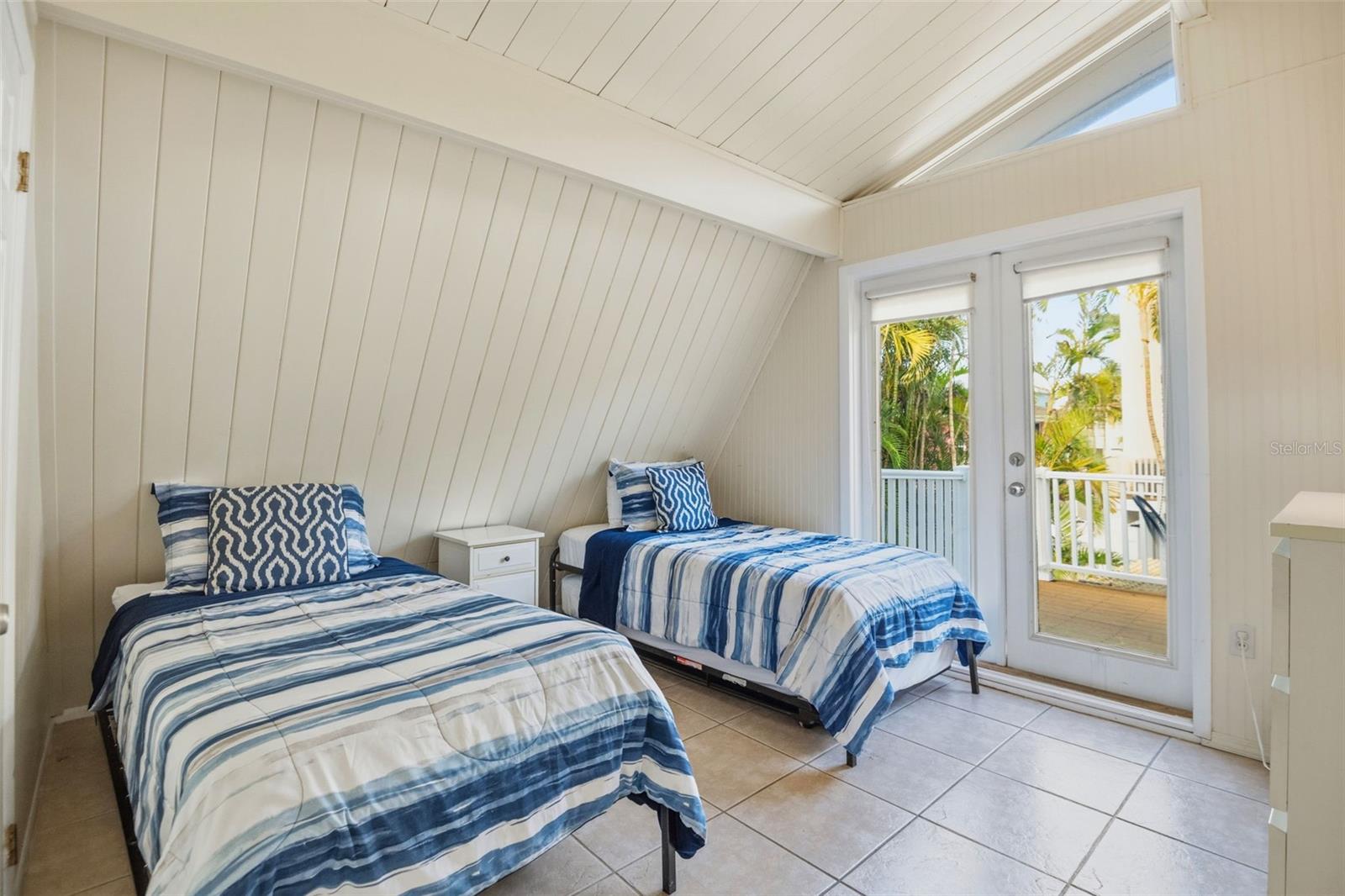2508 AVENUE B, BRADENTON BEACH, FL, 34217