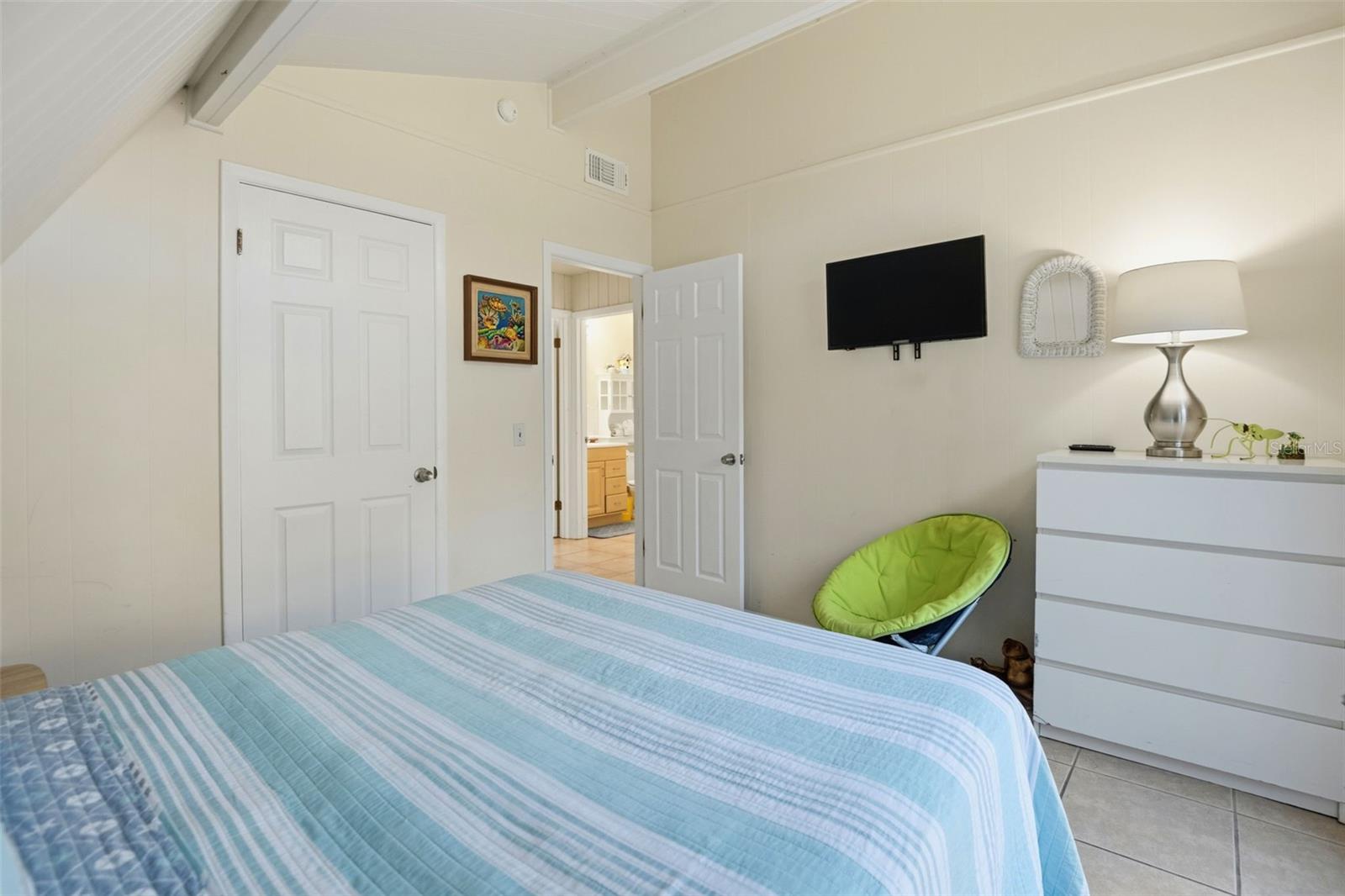 2508 AVENUE B, BRADENTON BEACH, FL, 34217