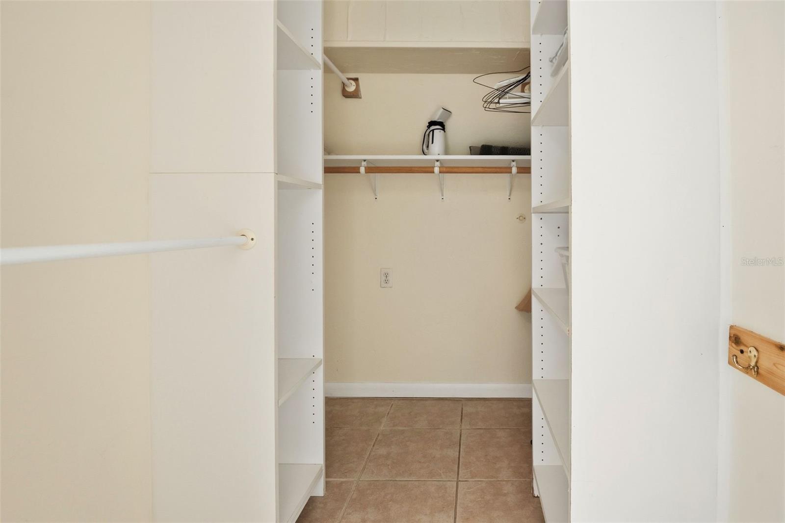 2508 AVENUE B, BRADENTON BEACH, FL, 34217