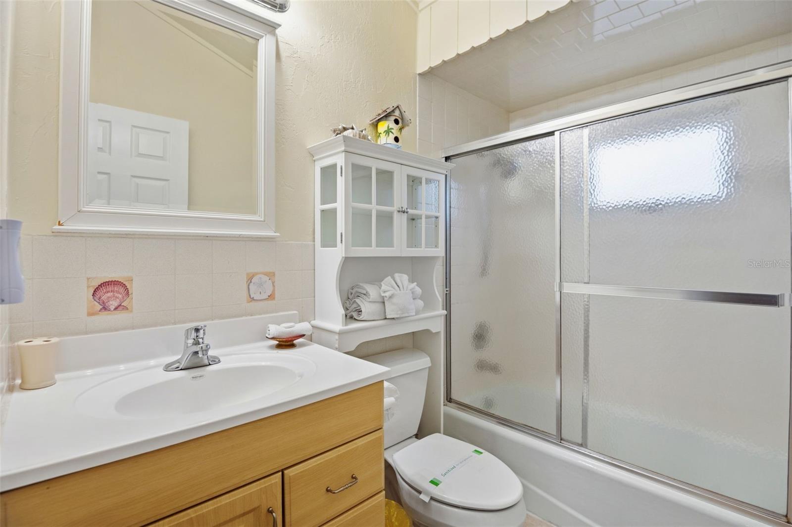 2508 AVENUE B, BRADENTON BEACH, FL, 34217