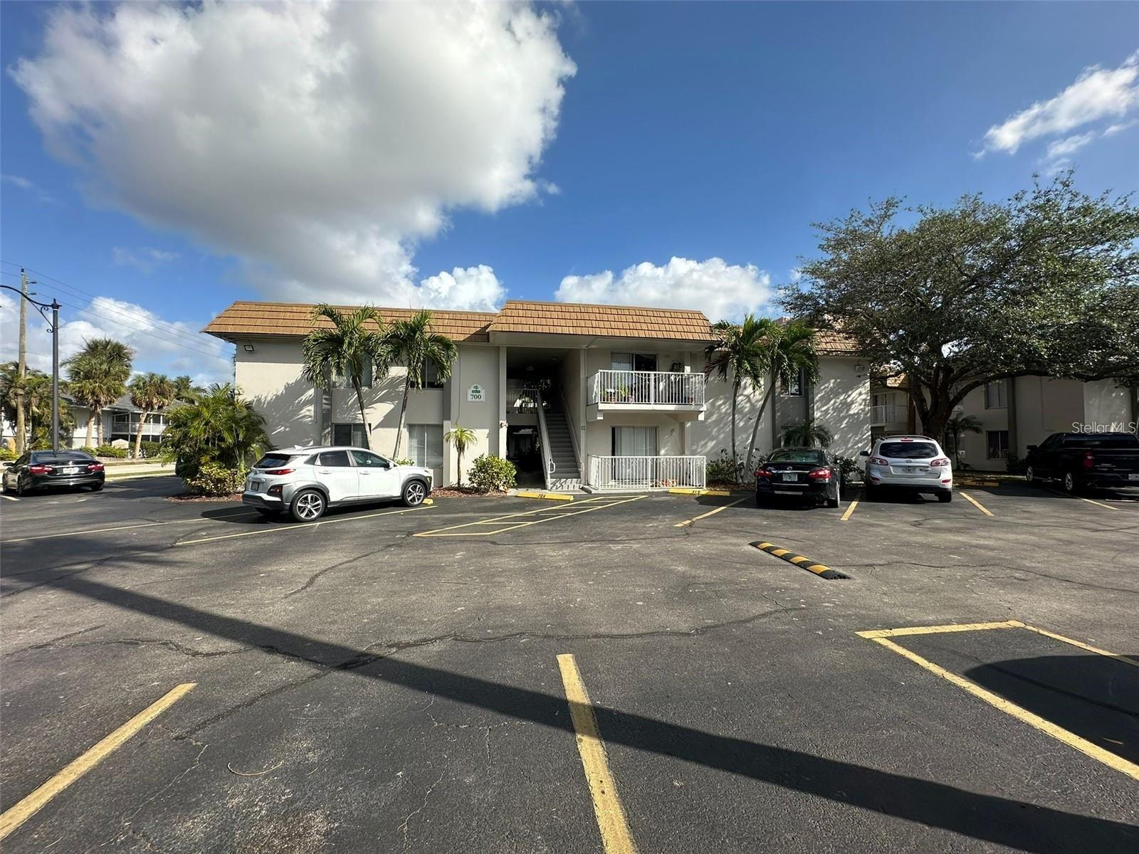 1830 MARAVILLA AVE #303, FORT MYERS, FL, 33901