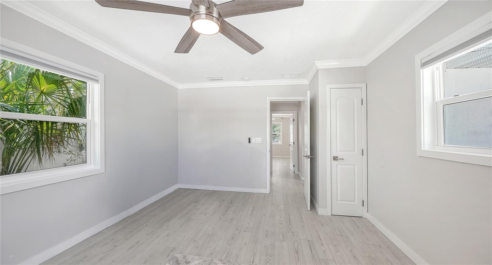 306 ISLAND CIR, SARASOTA, FL, 34242