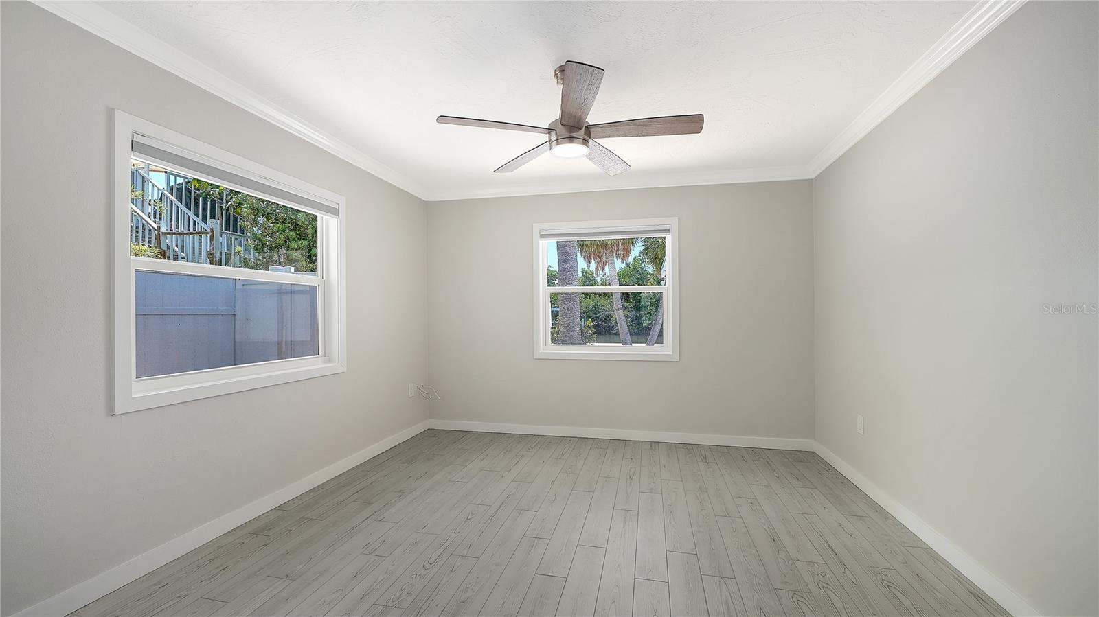 306 ISLAND CIR, SARASOTA, FL, 34242