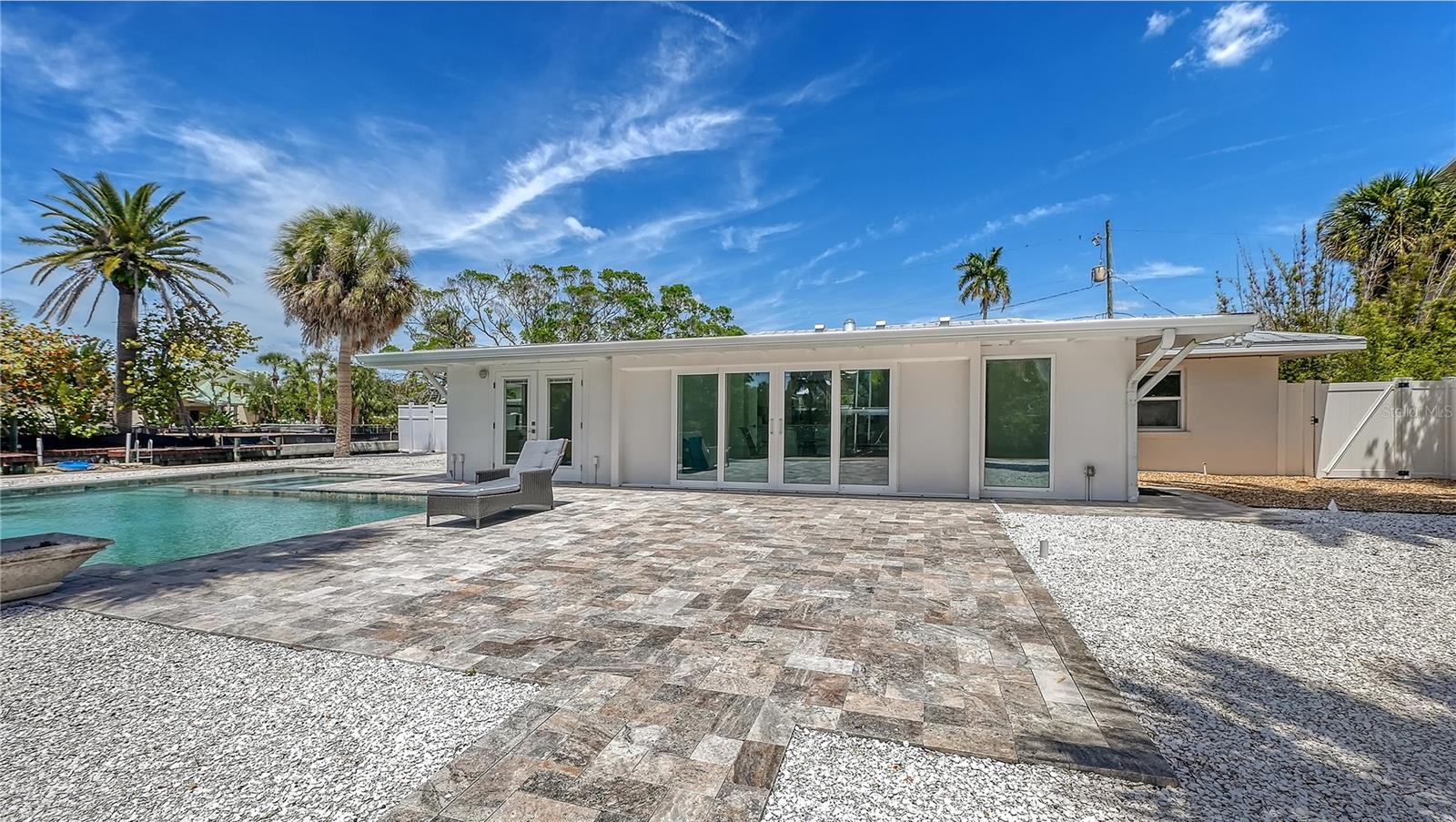 306 ISLAND CIR, SARASOTA, FL, 34242