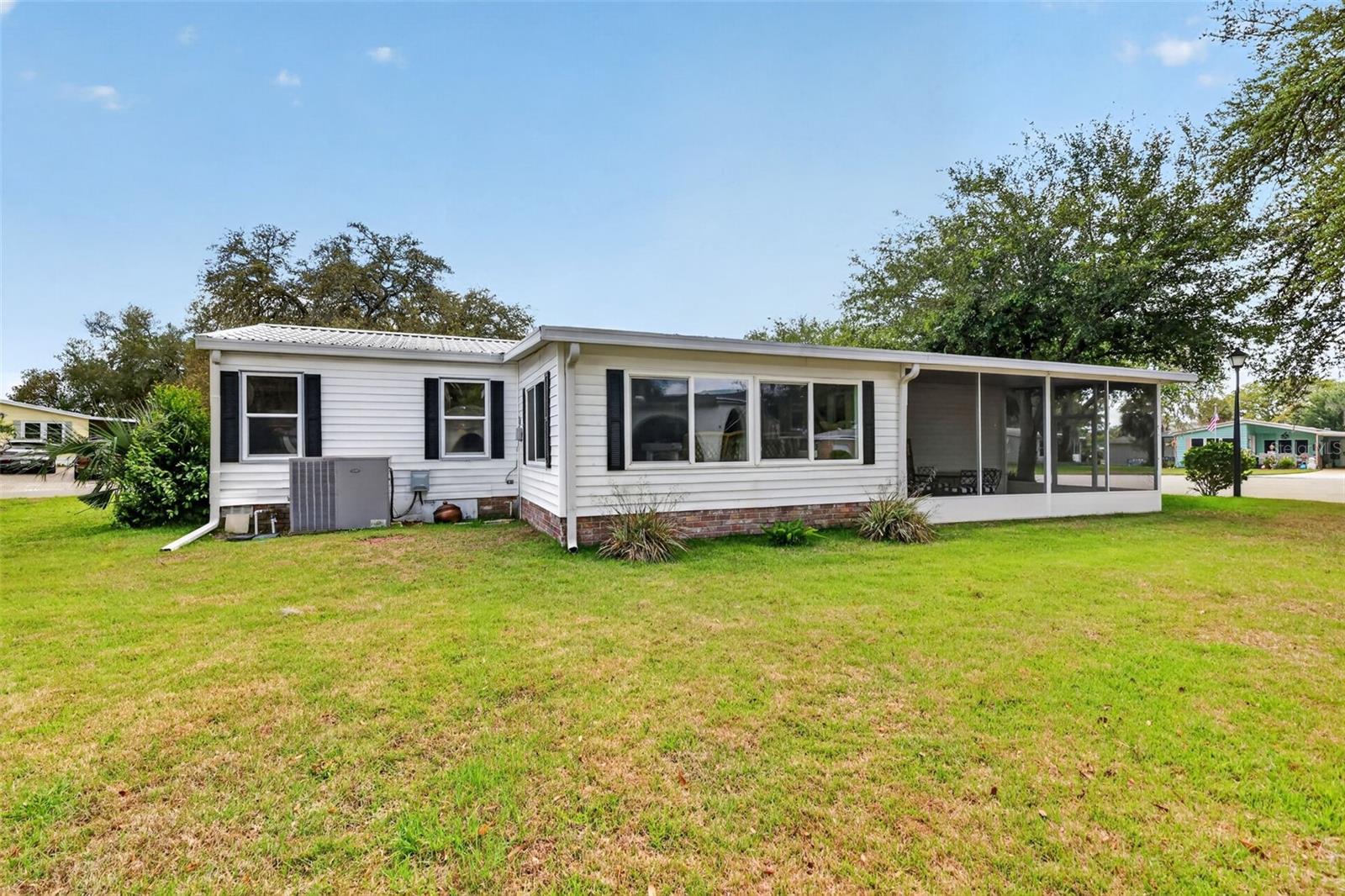 705 DEVON DR, LADY LAKE, FL, 32159