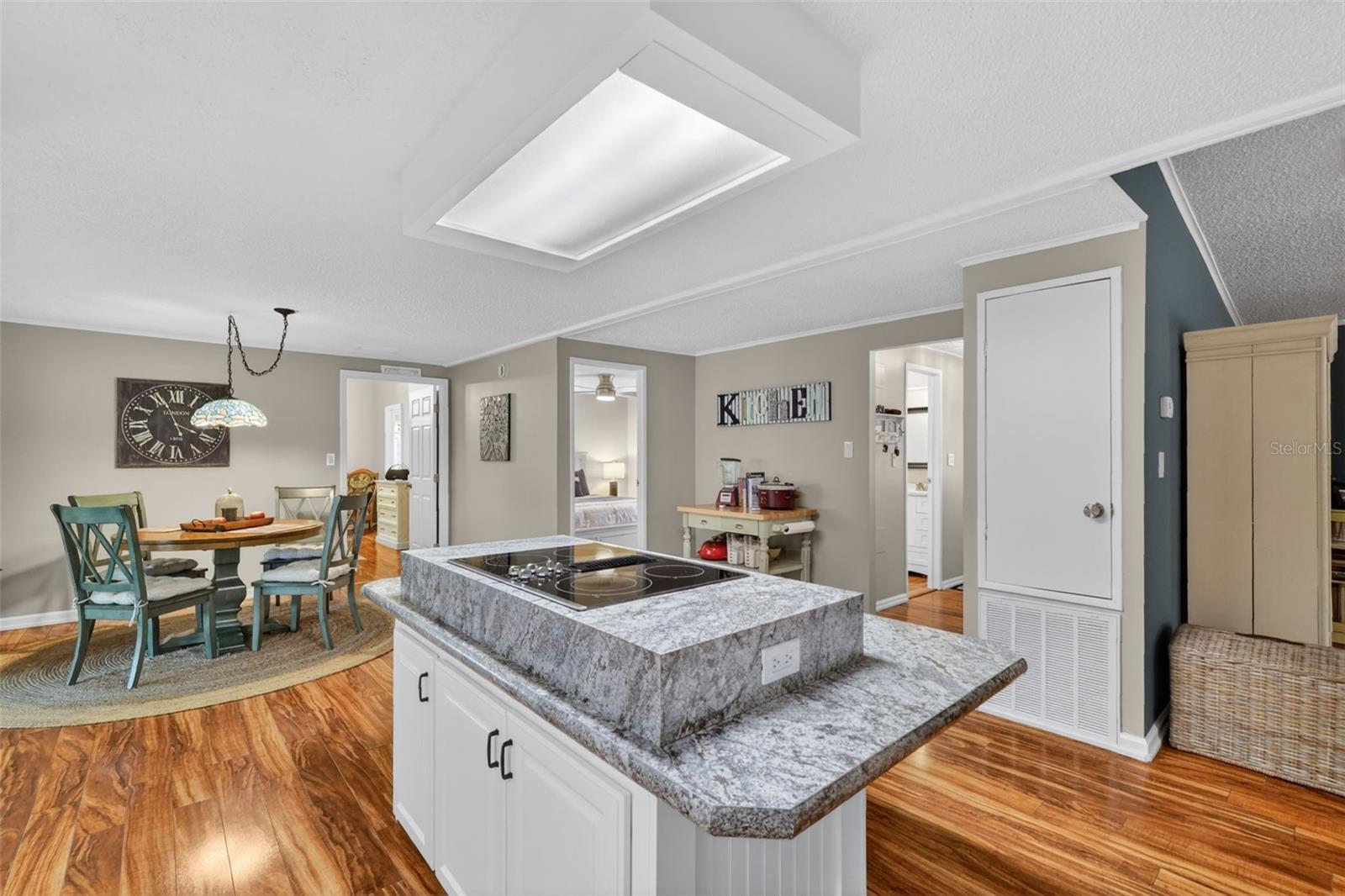 705 DEVON DR, LADY LAKE, FL, 32159