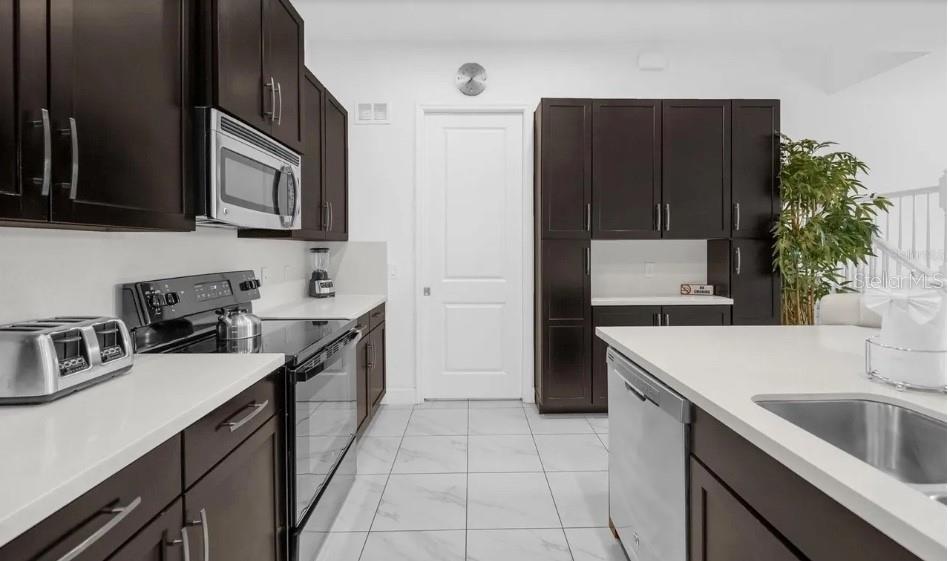 450 CAPTIVA DR, DAVENPORT, FL, 33896