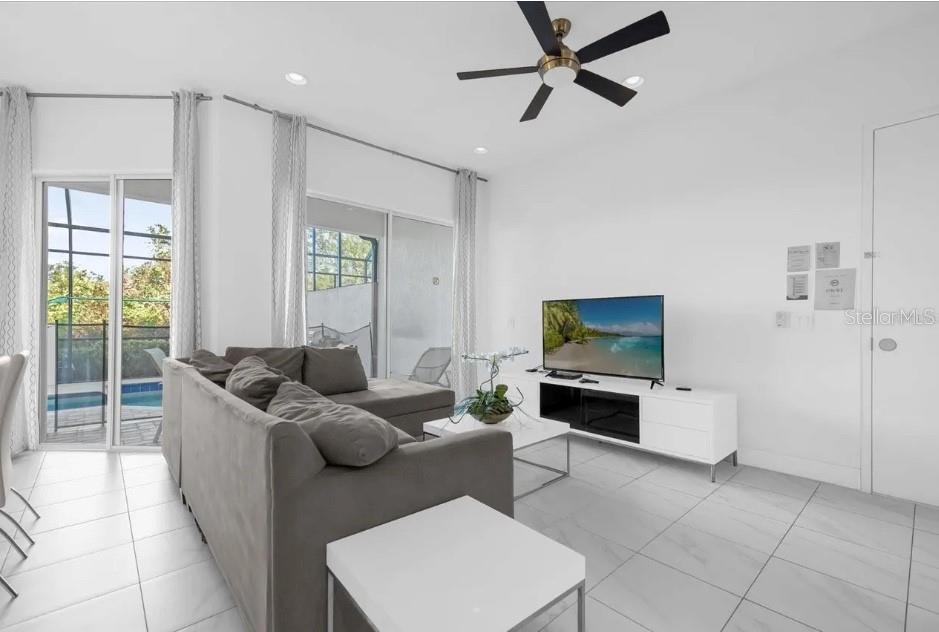 450 CAPTIVA DR, DAVENPORT, FL, 33896