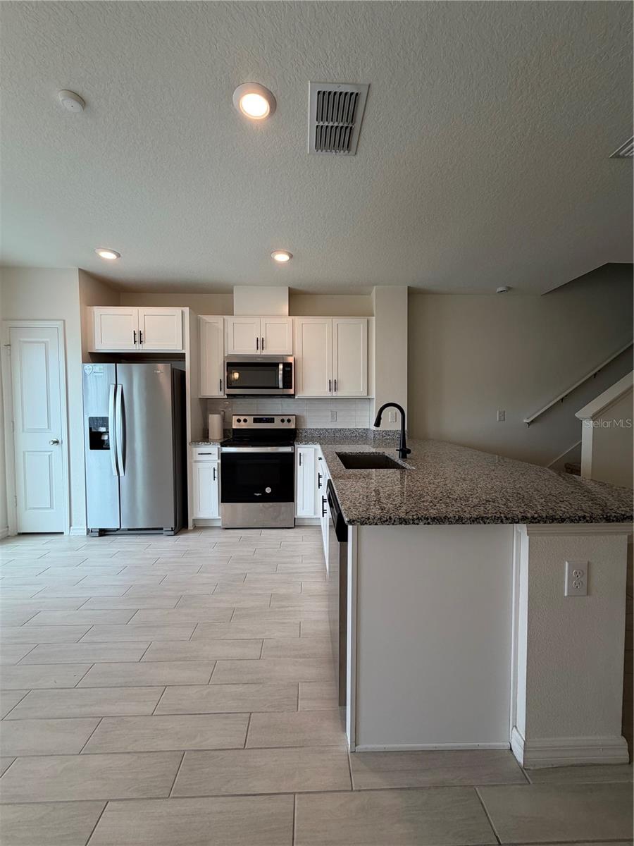 1556 MIRABELLA CIR, DAVENPORT, FL, 33897