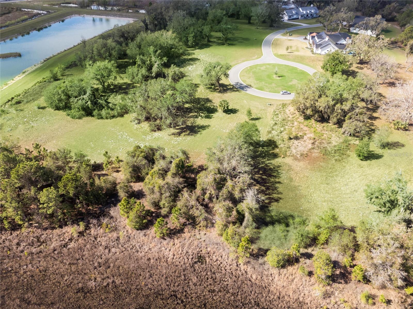 476 LONG AND WINDING RD, HOWEY IN THE HILLS, FL, 34737