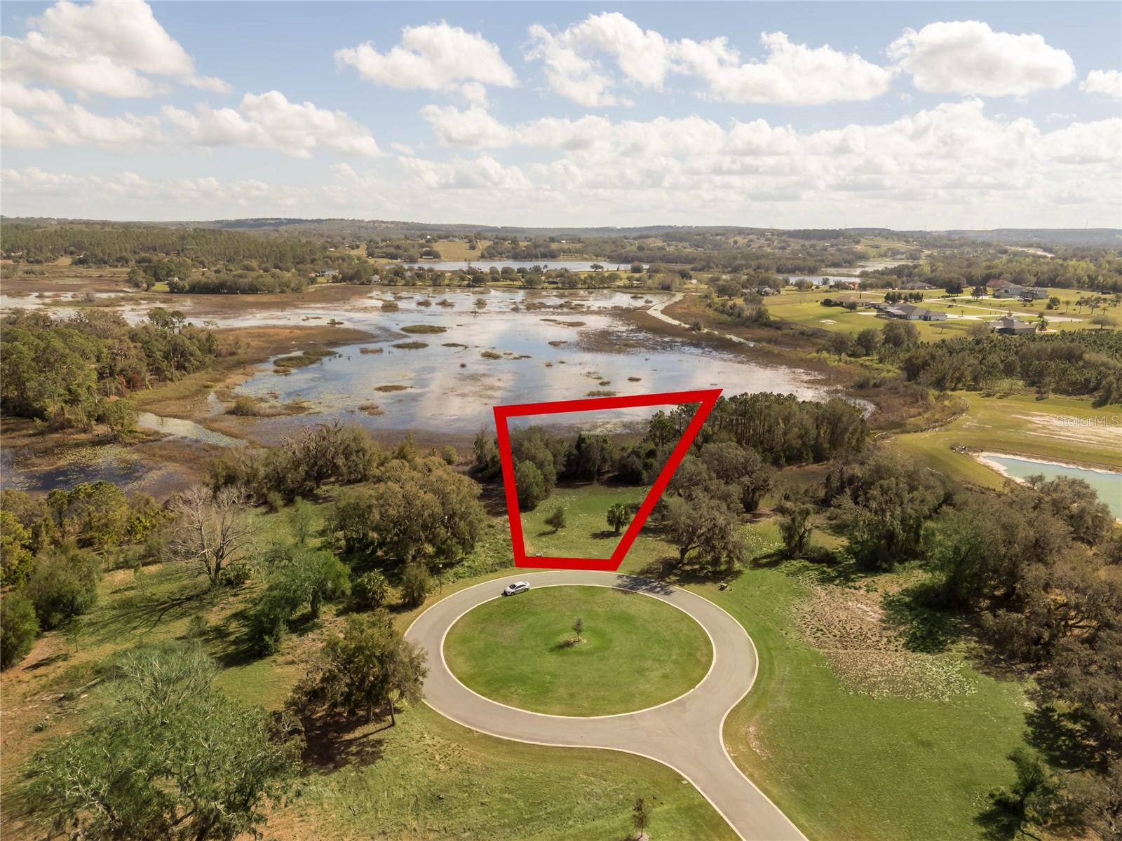 476 LONG AND WINDING RD, HOWEY IN THE HILLS, FL, 34737