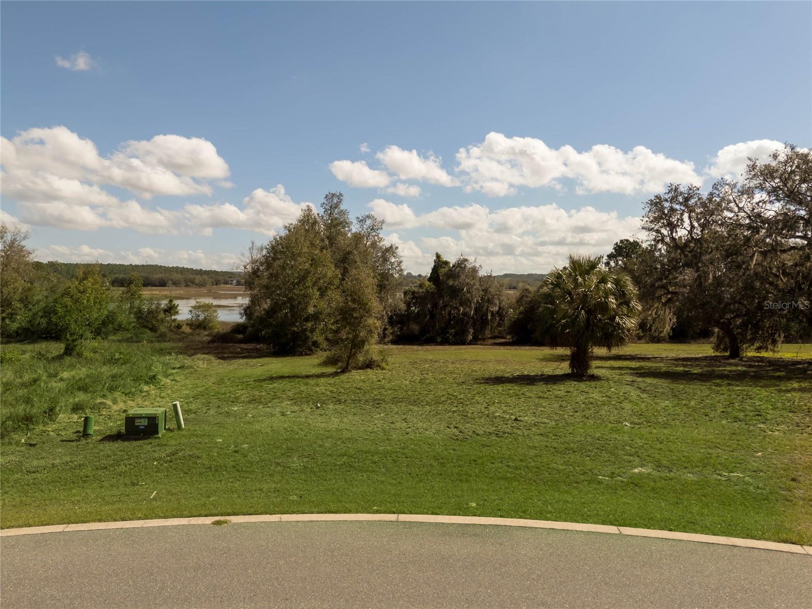 476 LONG AND WINDING RD, HOWEY IN THE HILLS, FL, 34737