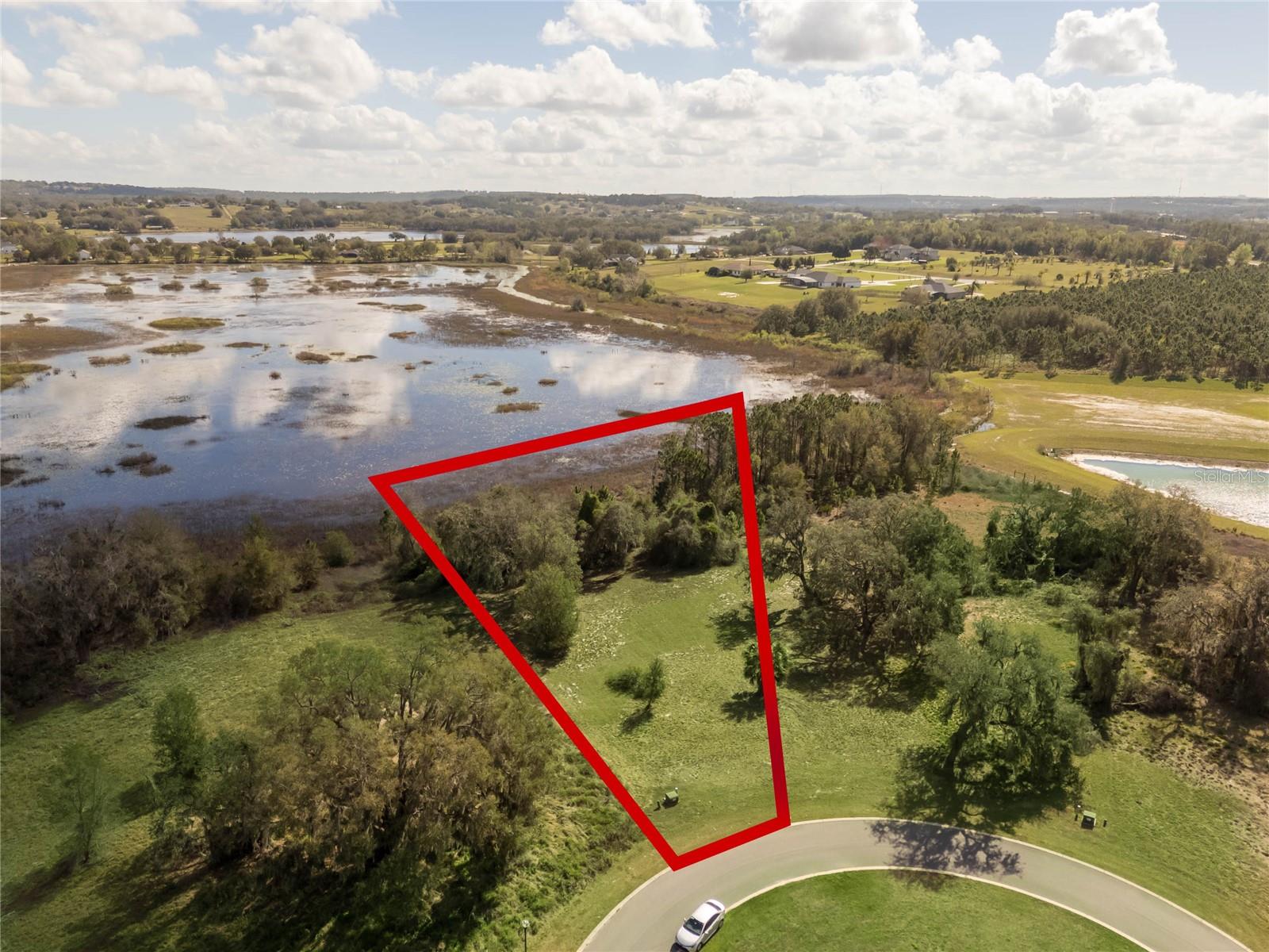 476 LONG AND WINDING RD, HOWEY IN THE HILLS, FL, 34737