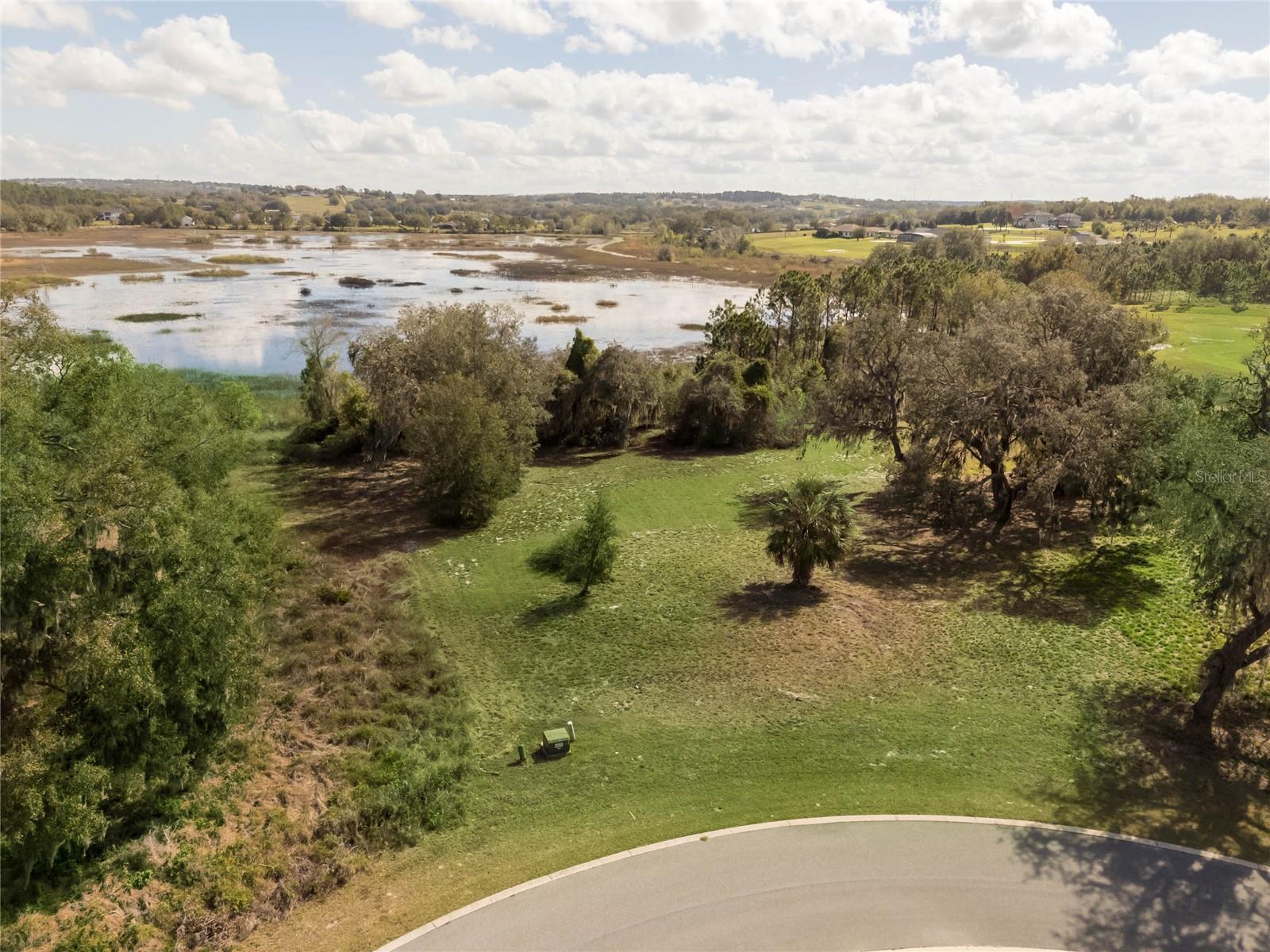 476 LONG AND WINDING RD, HOWEY IN THE HILLS, FL, 34737