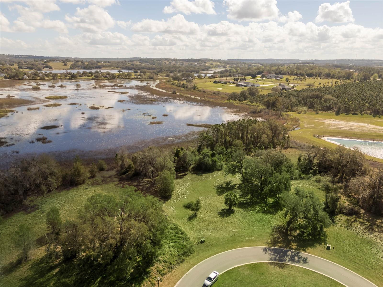 476 LONG AND WINDING RD, HOWEY IN THE HILLS, FL, 34737