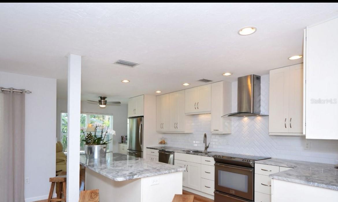 7477 MARIANA DR, SARASOTA, FL, 34231