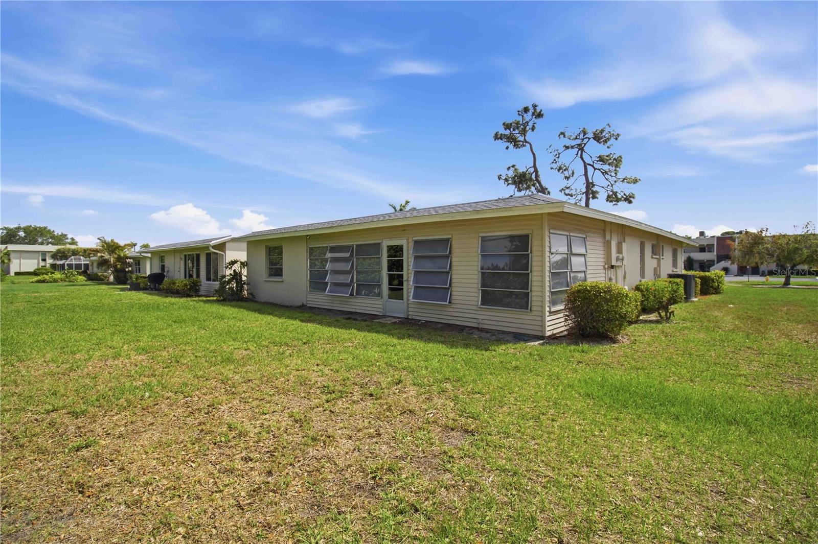 7354 W COUNTRY CLUB DR N, SARASOTA, FL, 34243