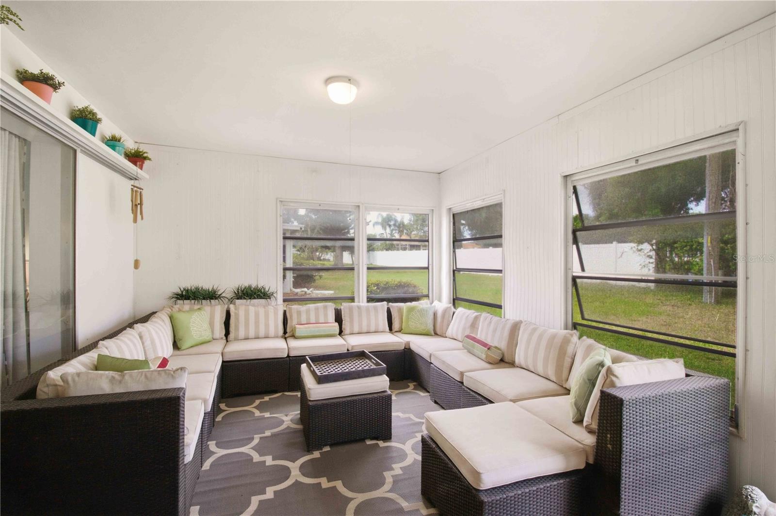 7354 W COUNTRY CLUB DR N, SARASOTA, FL, 34243