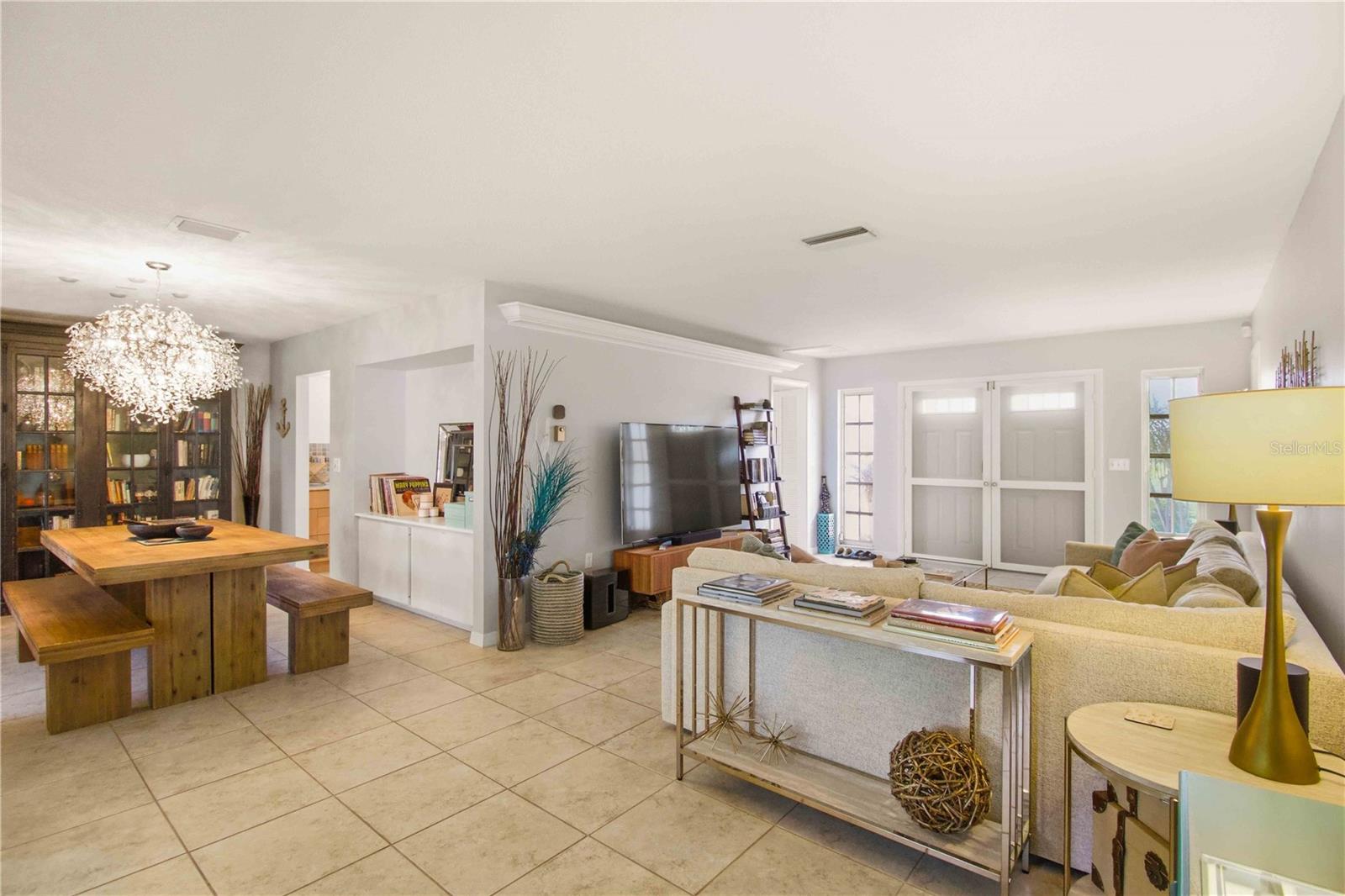 7354 W COUNTRY CLUB DR N, SARASOTA, FL, 34243