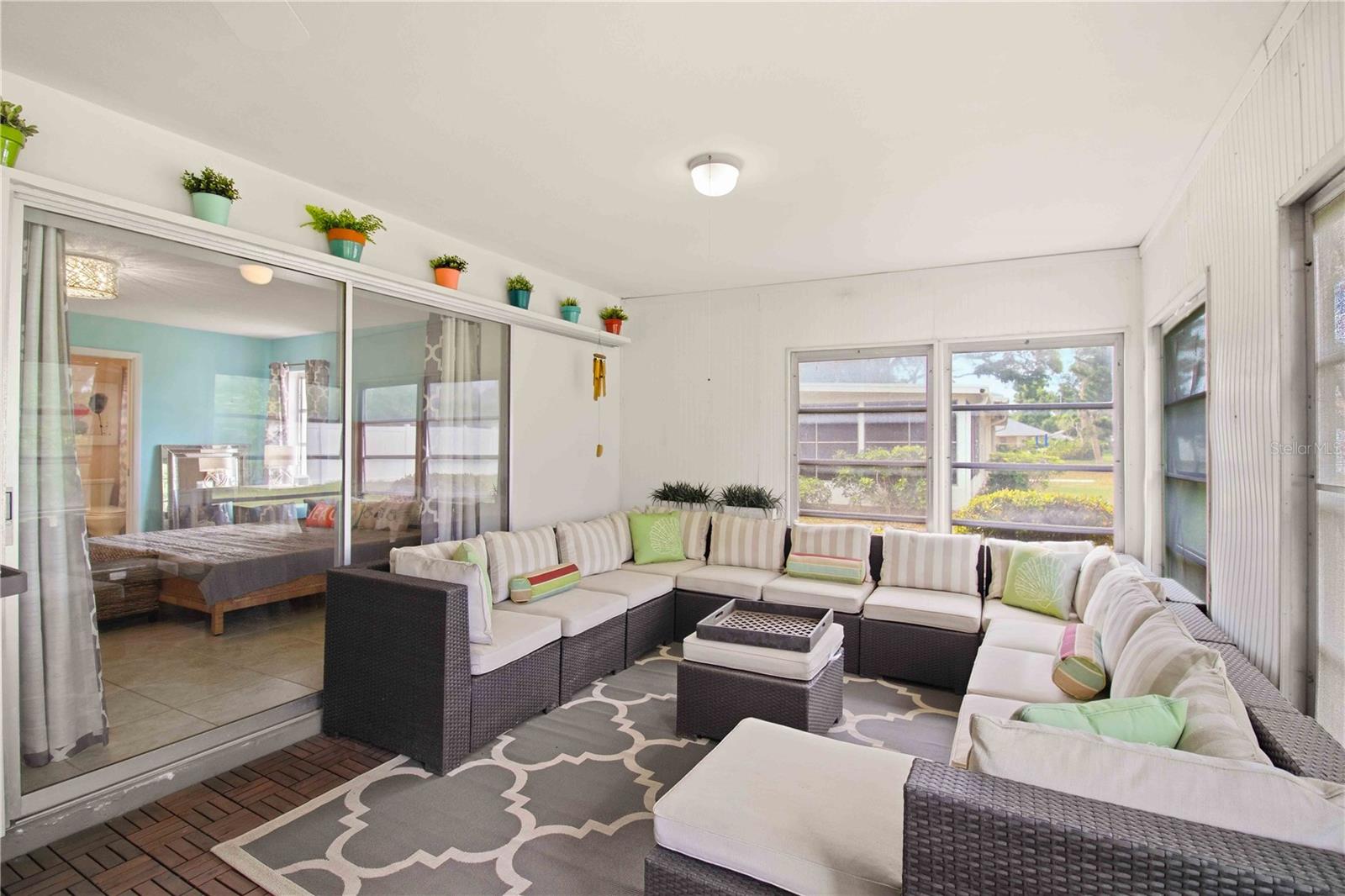 7354 W COUNTRY CLUB DR N, SARASOTA, FL, 34243