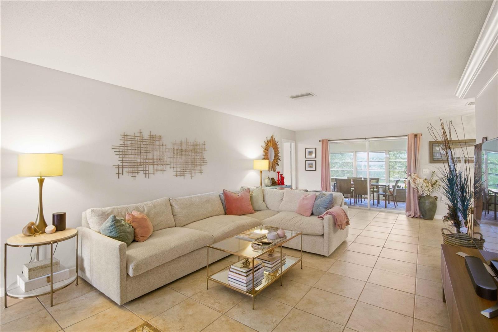 7354 W COUNTRY CLUB DR N, SARASOTA, FL, 34243
