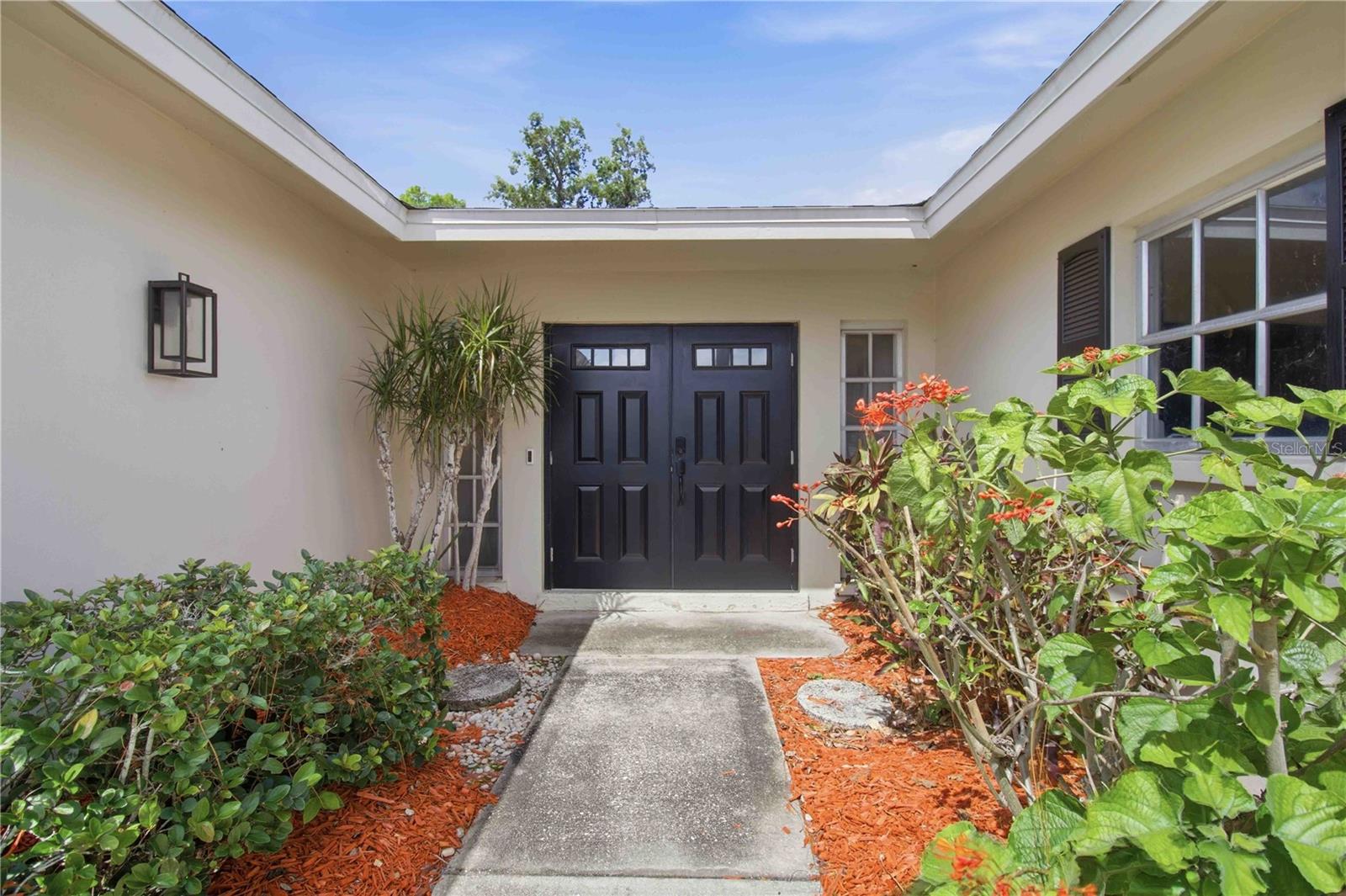 7354 W COUNTRY CLUB DR N, SARASOTA, FL, 34243