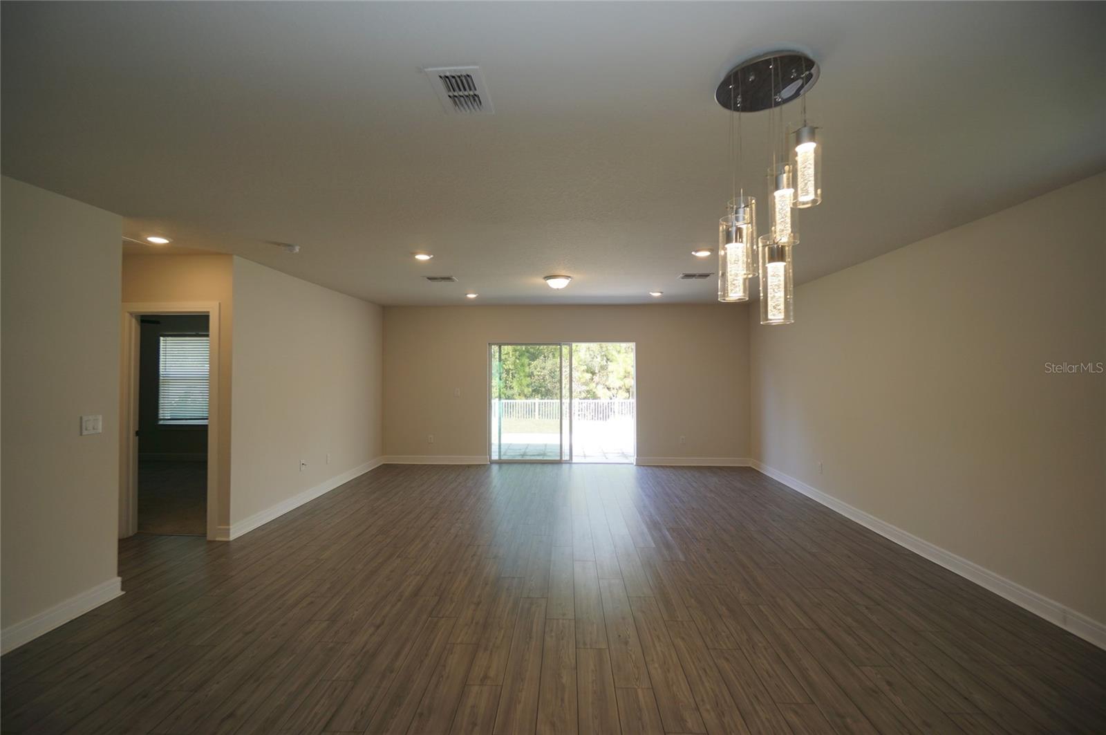30399 MARQUETTE AVE, WESLEY CHAPEL, FL, 33545
