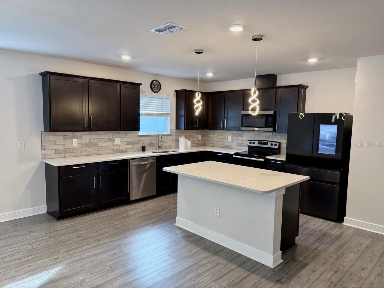 30399 MARQUETTE AVE, WESLEY CHAPEL, FL, 33545