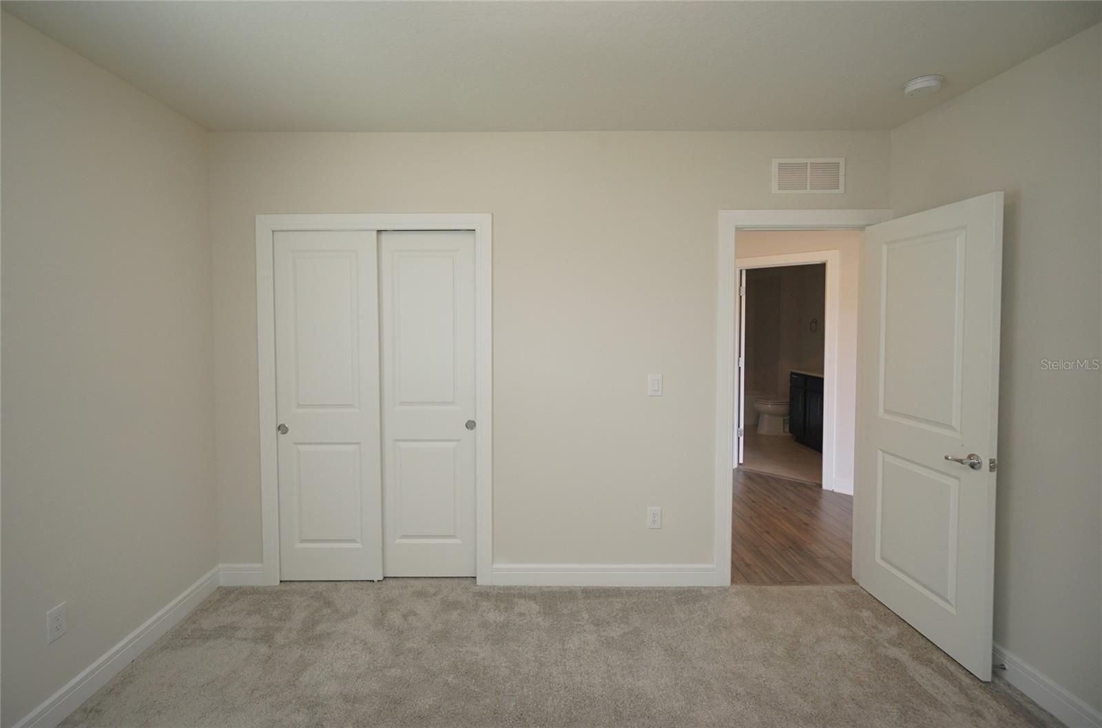 30399 MARQUETTE AVE, WESLEY CHAPEL, FL, 33545