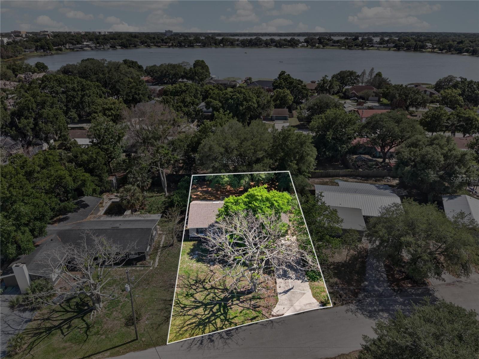 1334 STATELY OAKS DR NW, WINTER HAVEN, FL, 33881
