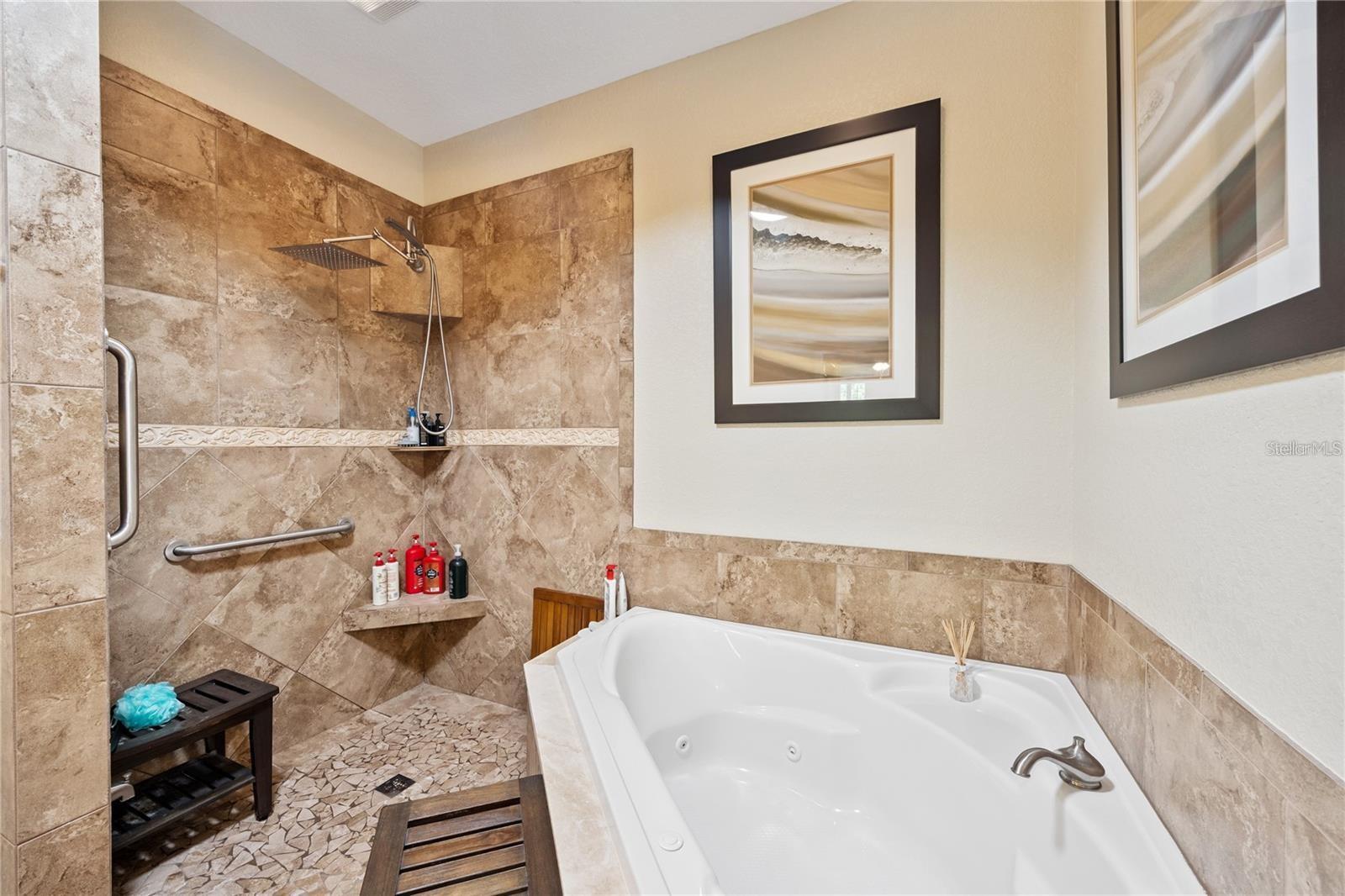 1923 BANNING BEACH RD, TAVARES, FL, 32778