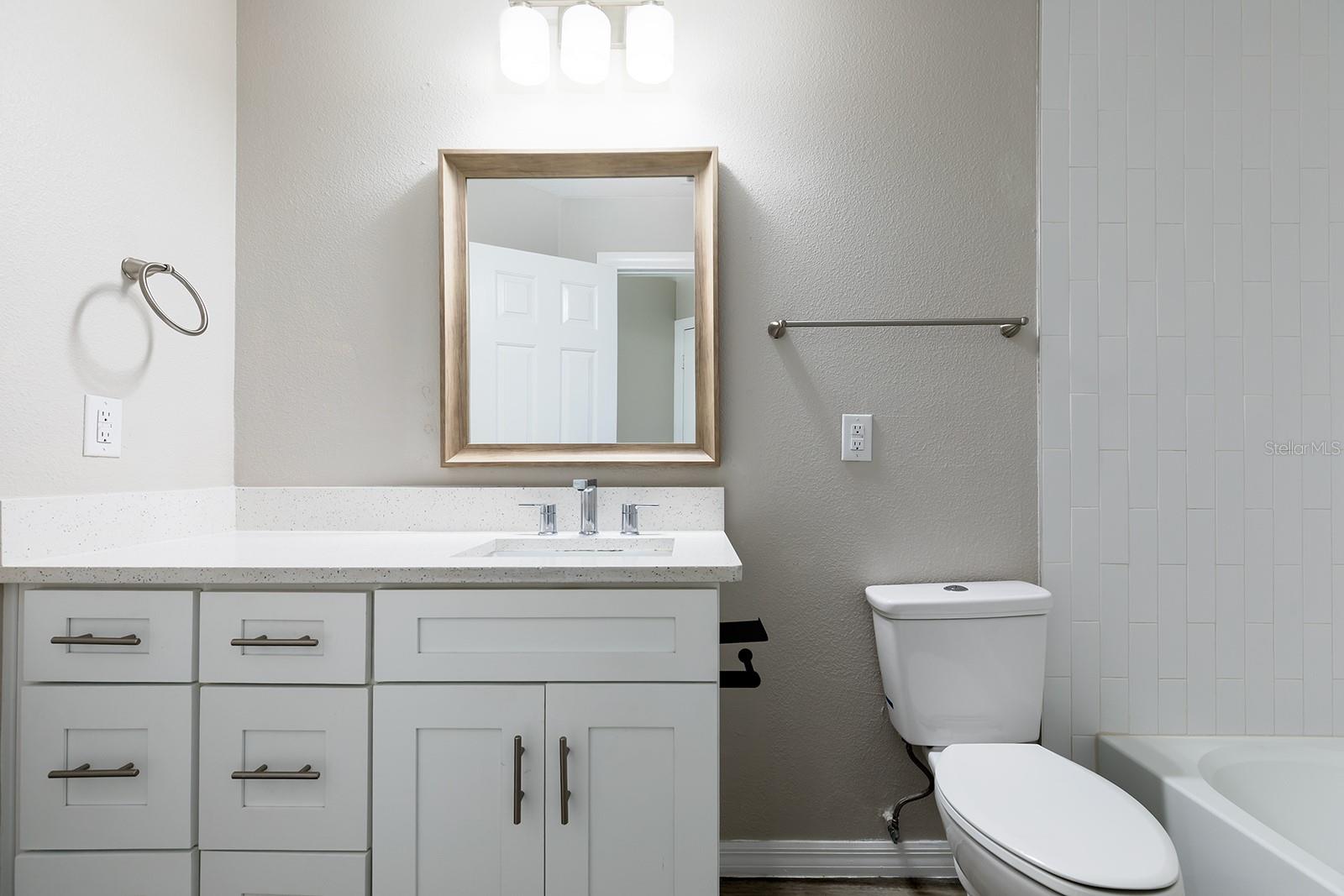 1637 N LAKEWOOD AVE, OCOEE, FL, 34761